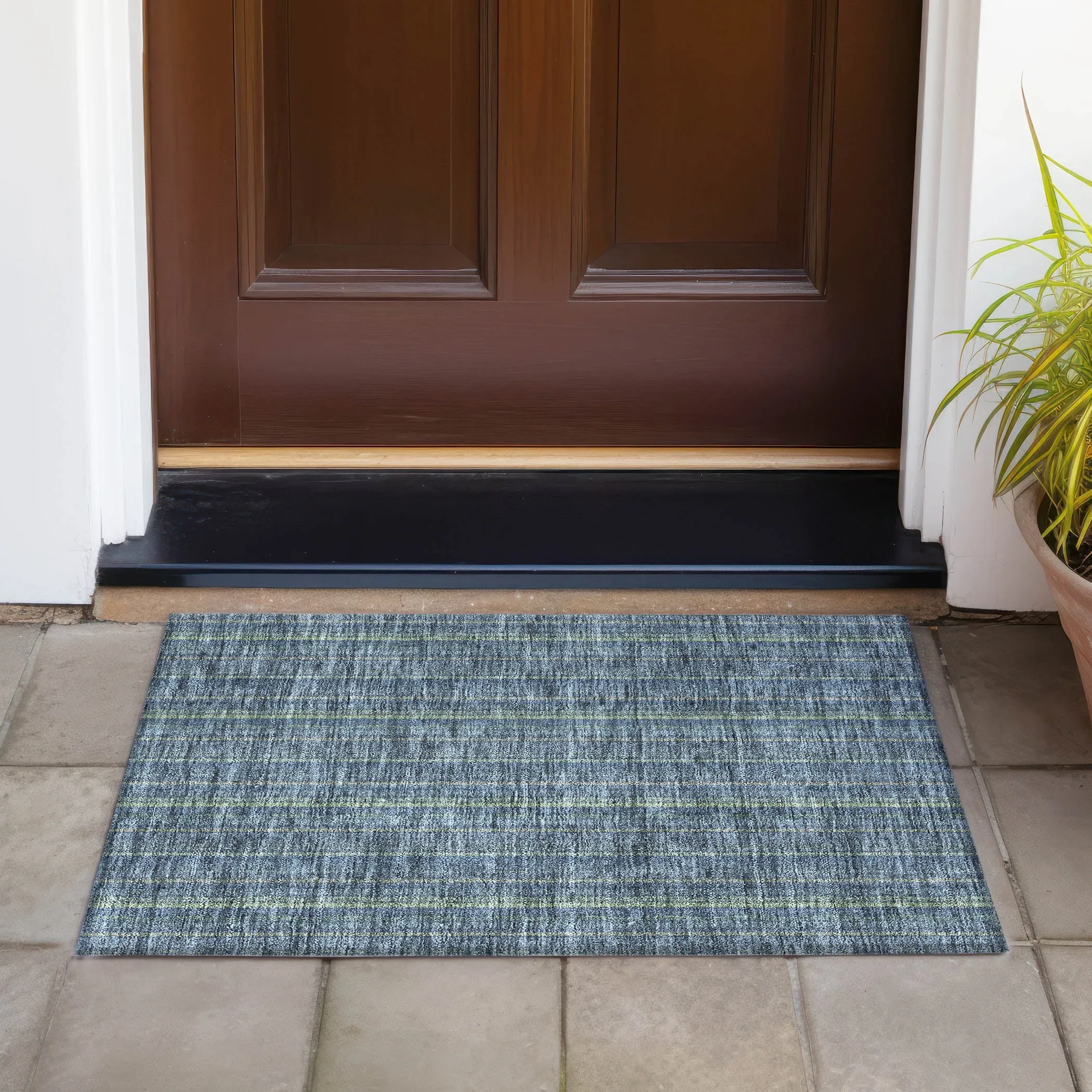 Machine Washable Indoor/ Outdoor Stripe Chantille Rug