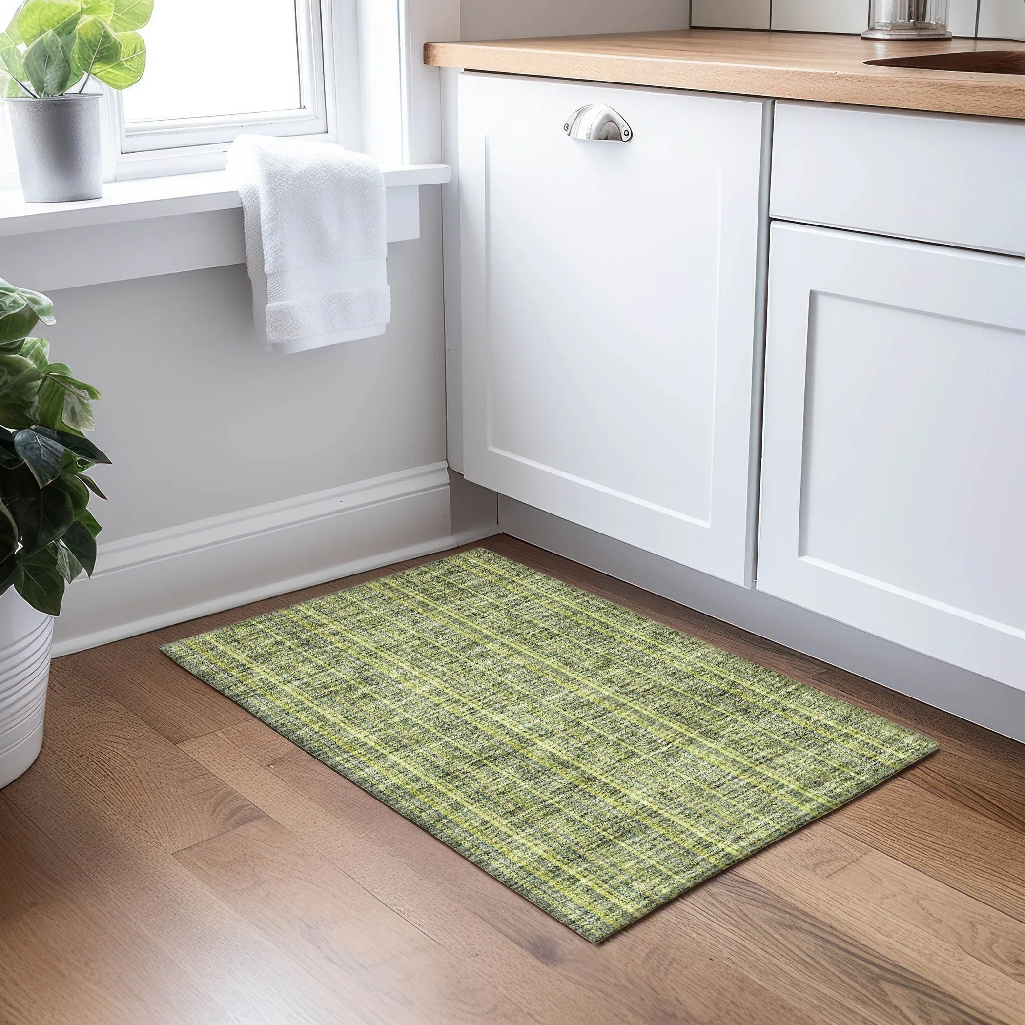 Machine Washable Indoor/ Outdoor Stripe Chantille Rug