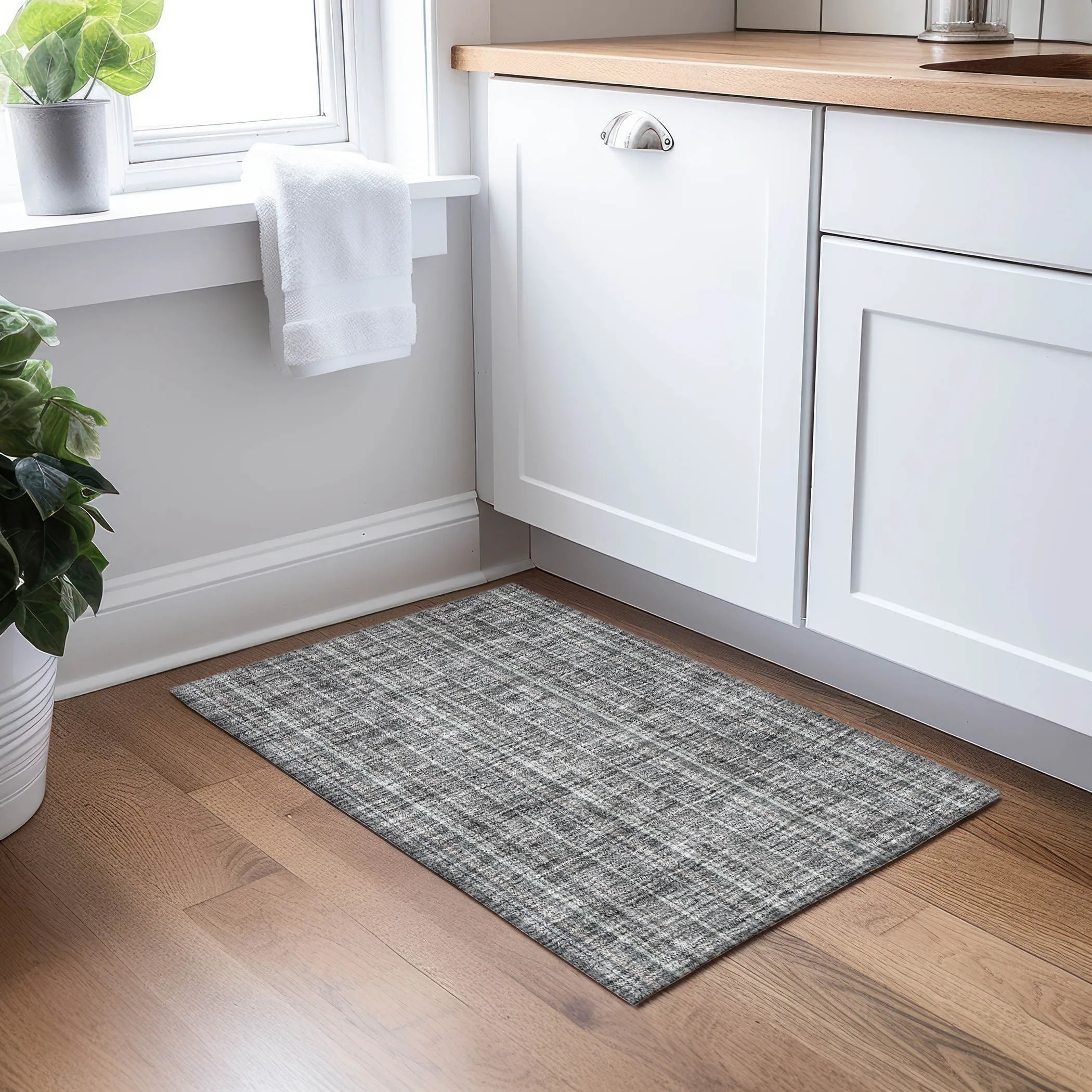 Machine Washable Indoor/ Outdoor Stripe Chantille Rug