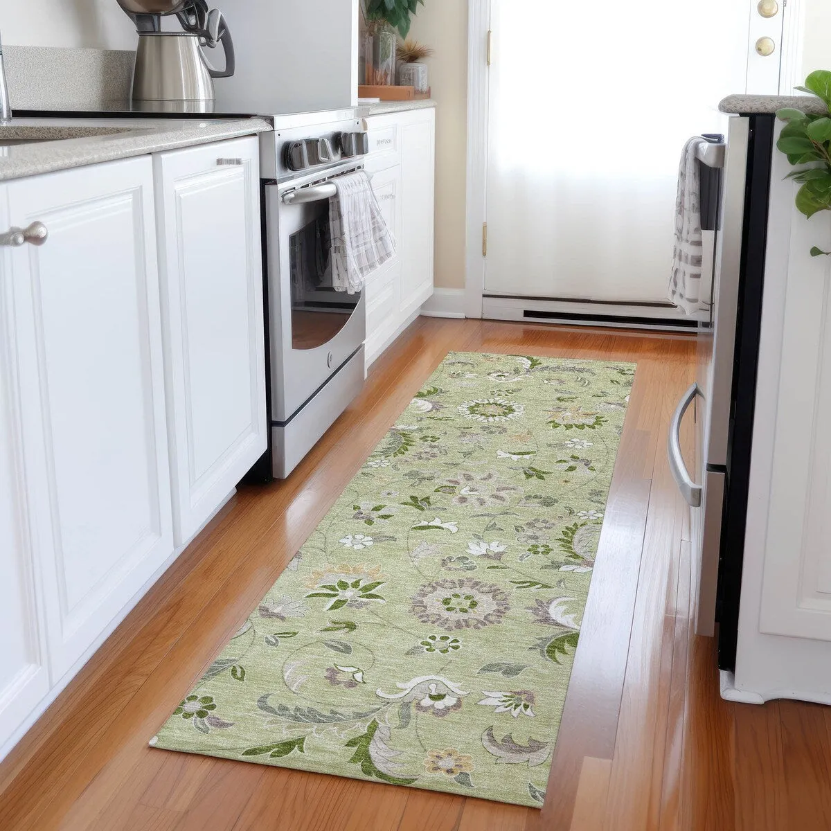 Machine Washable Indoor/ Outdoor Traditional Chantille Rug