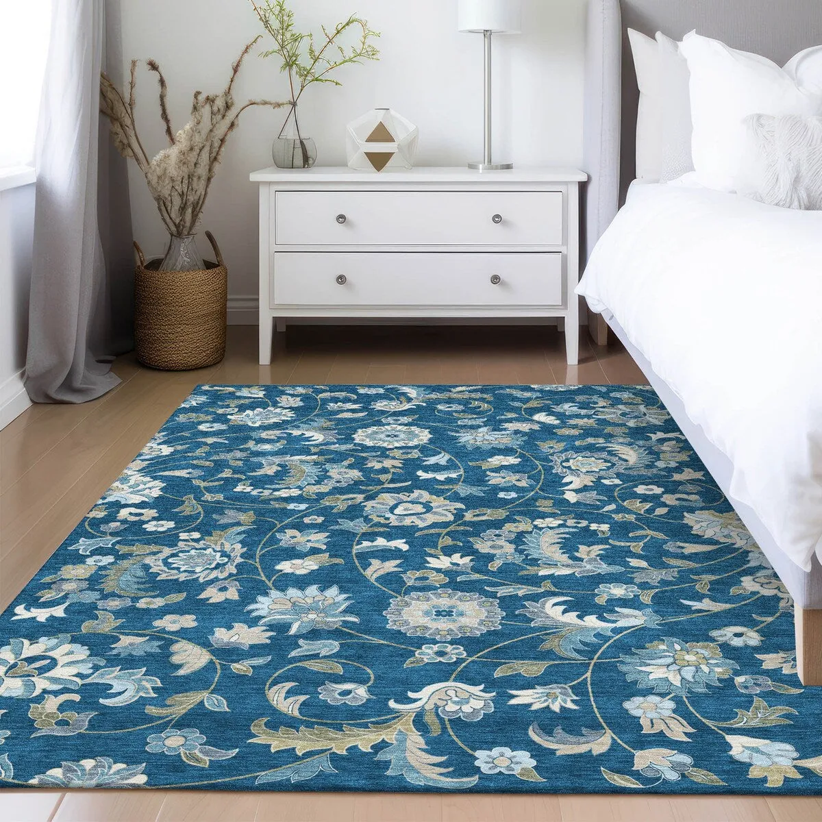 Machine Washable Indoor/ Outdoor Traditional Chantille Rug