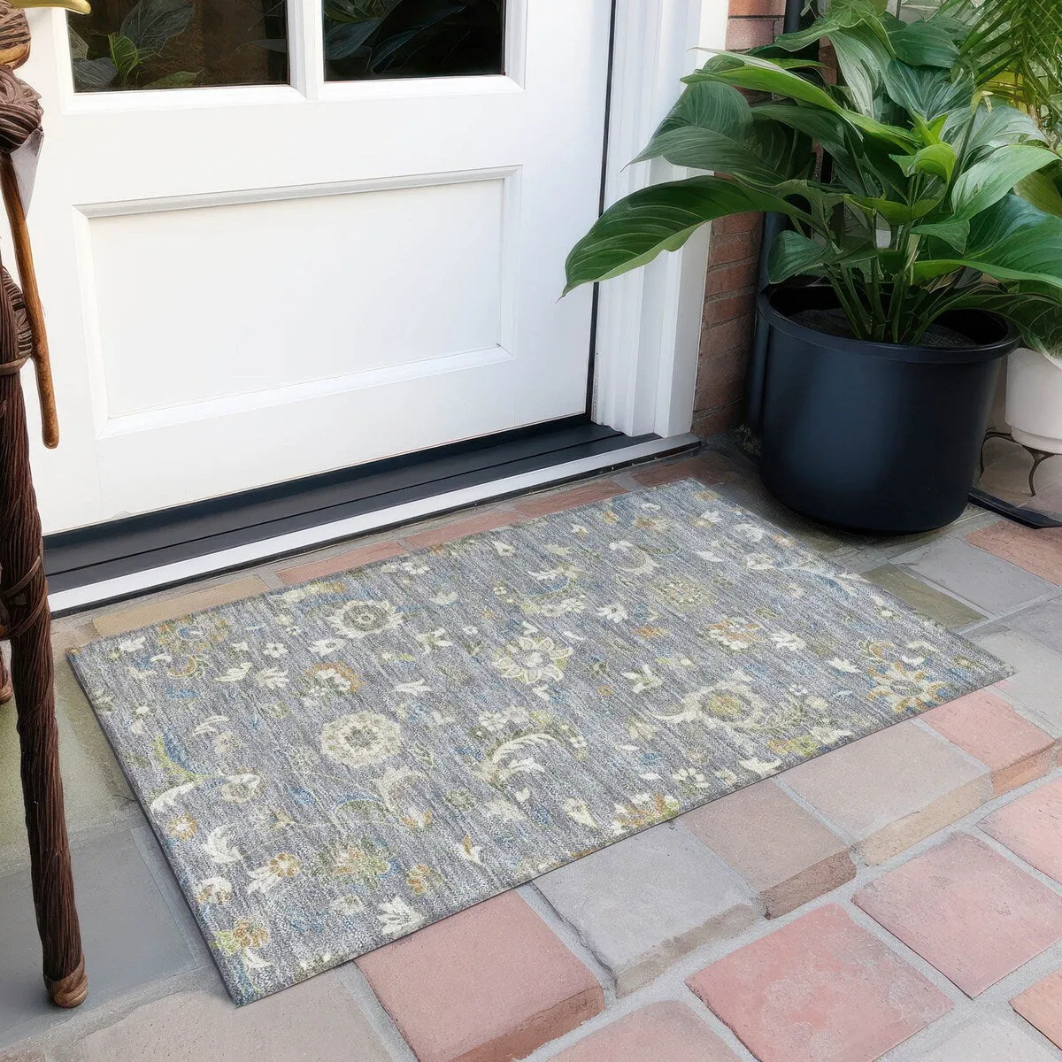 Machine Washable Indoor/ Outdoor Traditional Chantille Rug