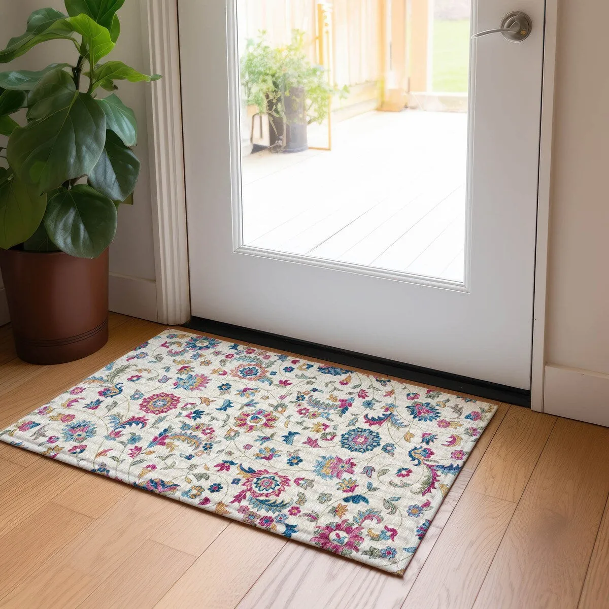 Machine Washable Indoor/ Outdoor Traditional Chantille Rug