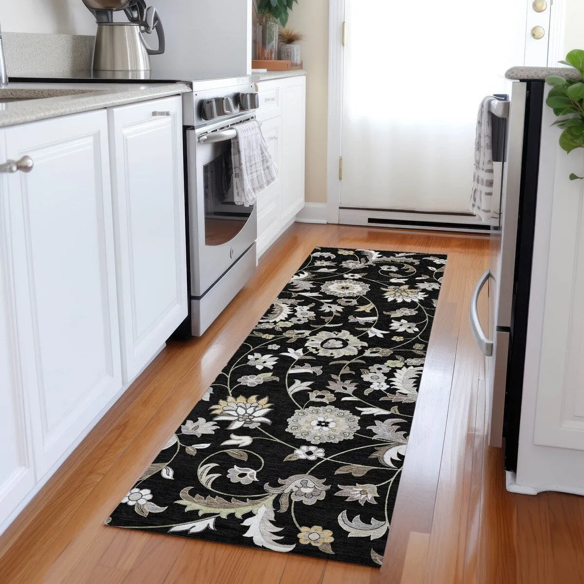 Machine Washable Indoor/ Outdoor Traditional Chantille Rug