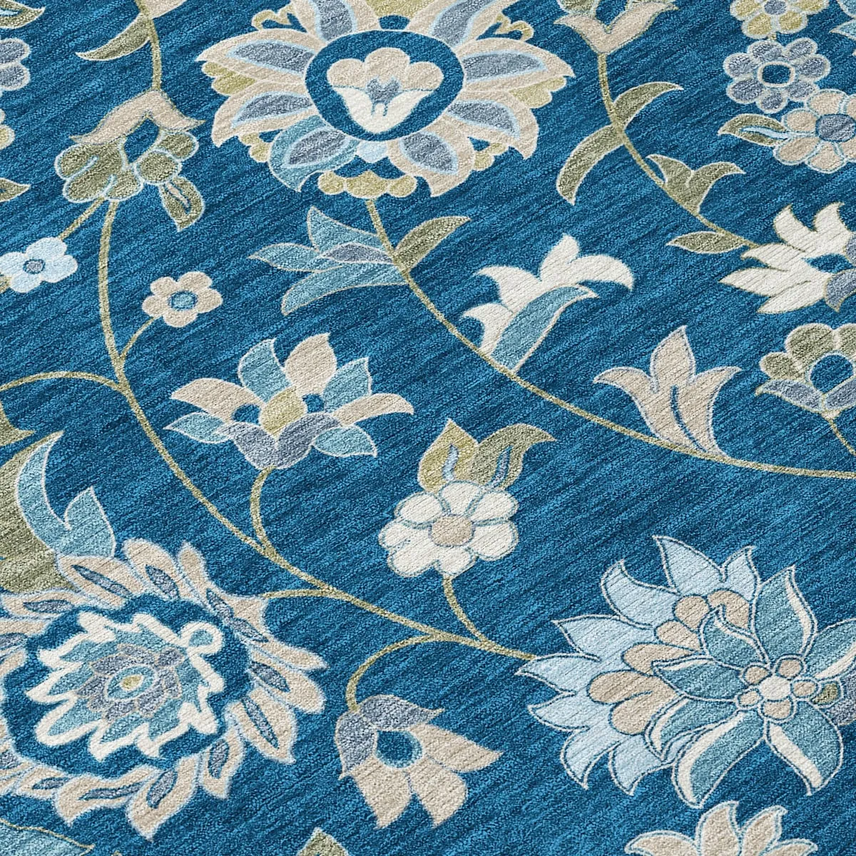 Machine Washable Indoor/ Outdoor Traditional Chantille Rug
