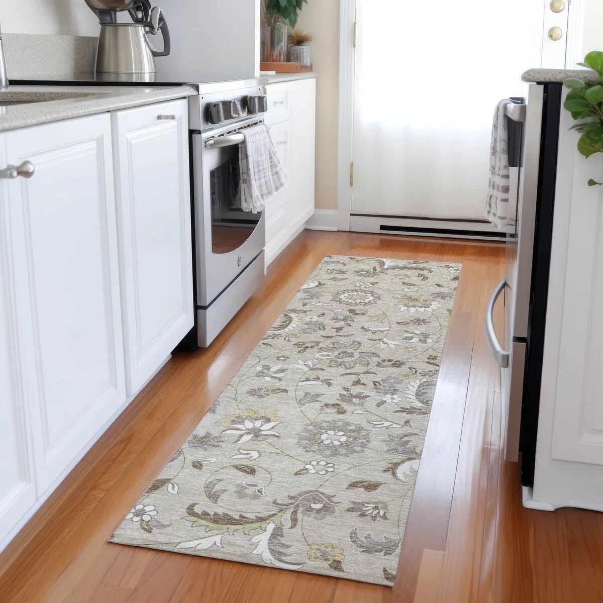 Machine Washable Indoor/ Outdoor Traditional Chantille Rug