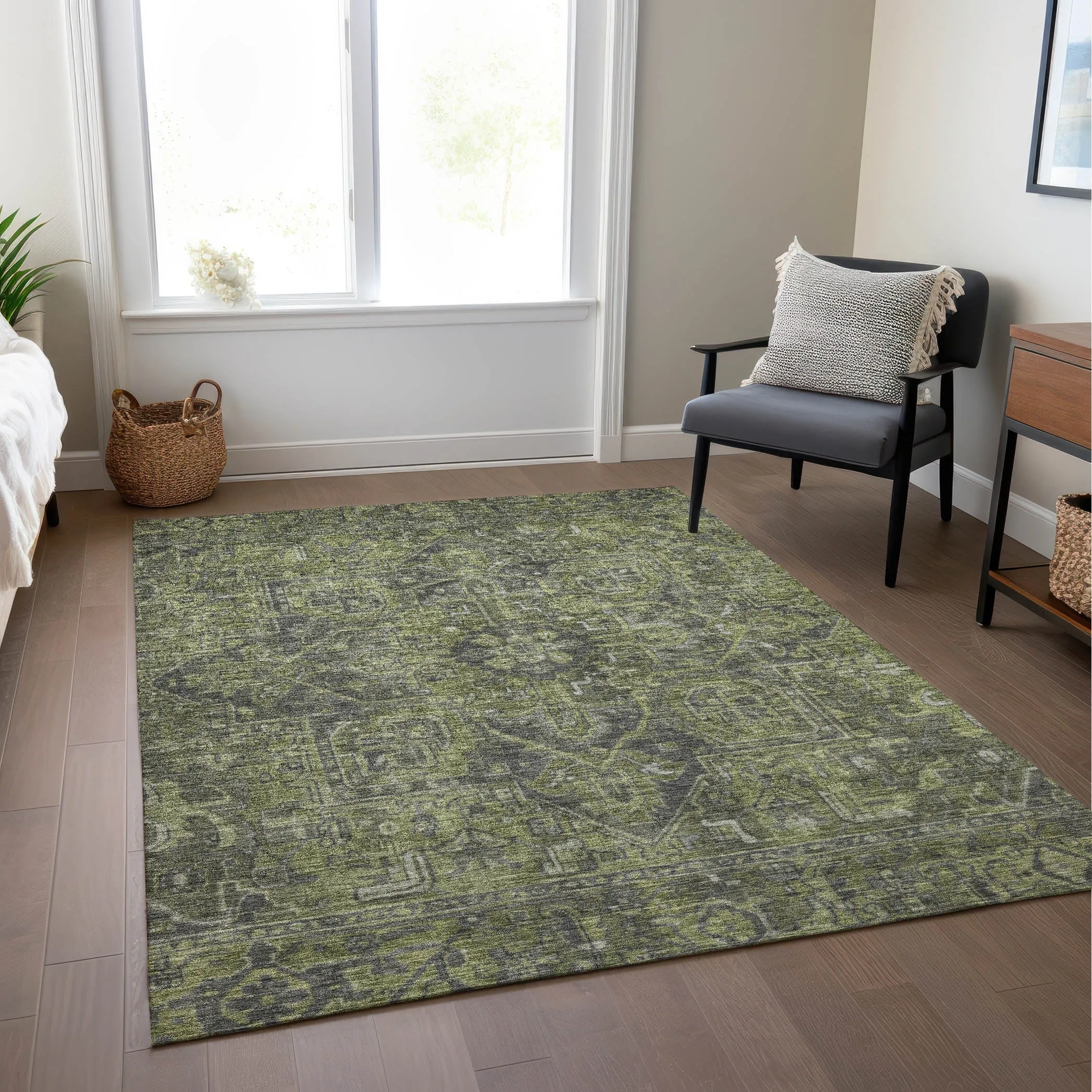 Machine Washable Indoor/ Outdoor Traditional Persian Chantille Rug