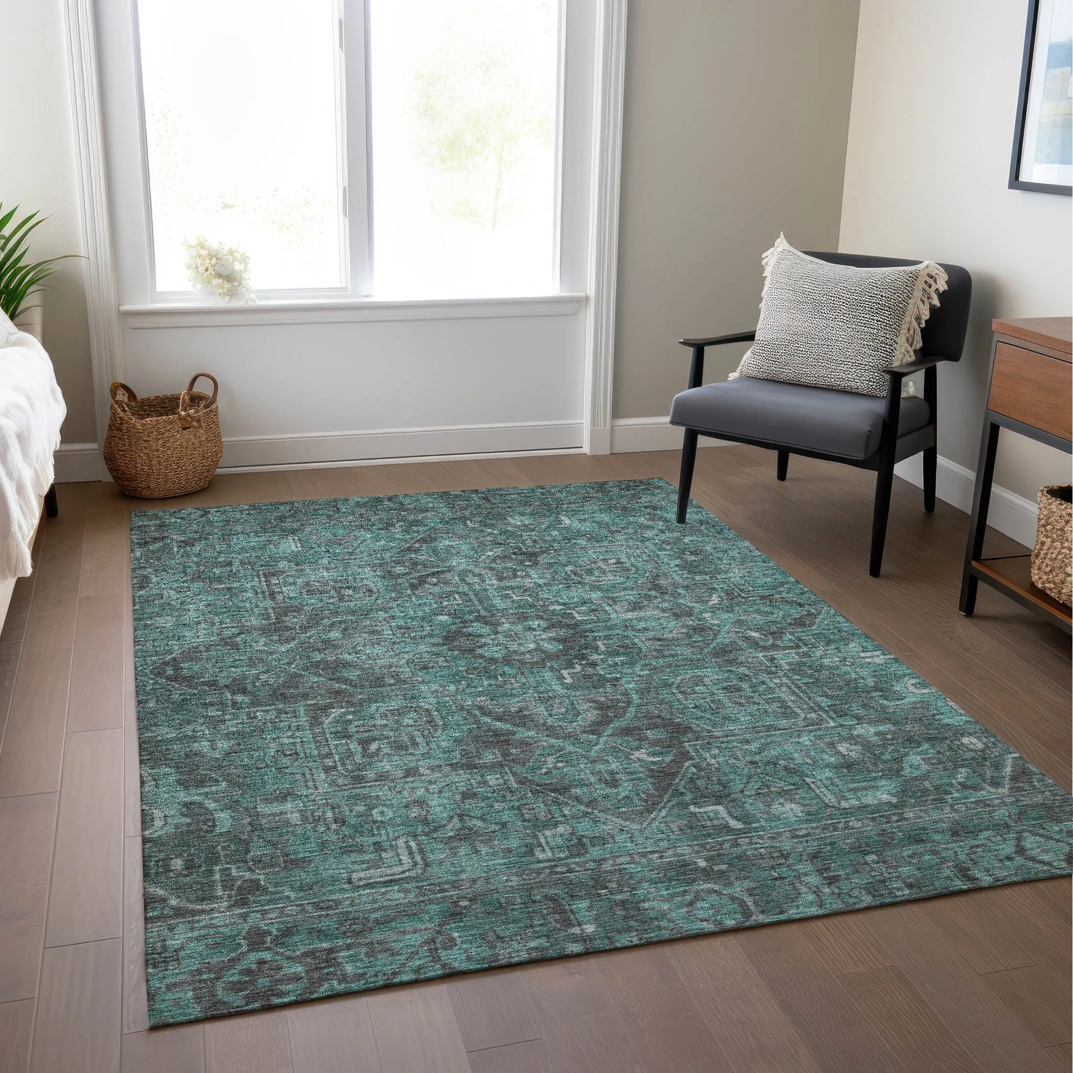 Machine Washable Indoor/ Outdoor Traditional Persian Chantille Rug