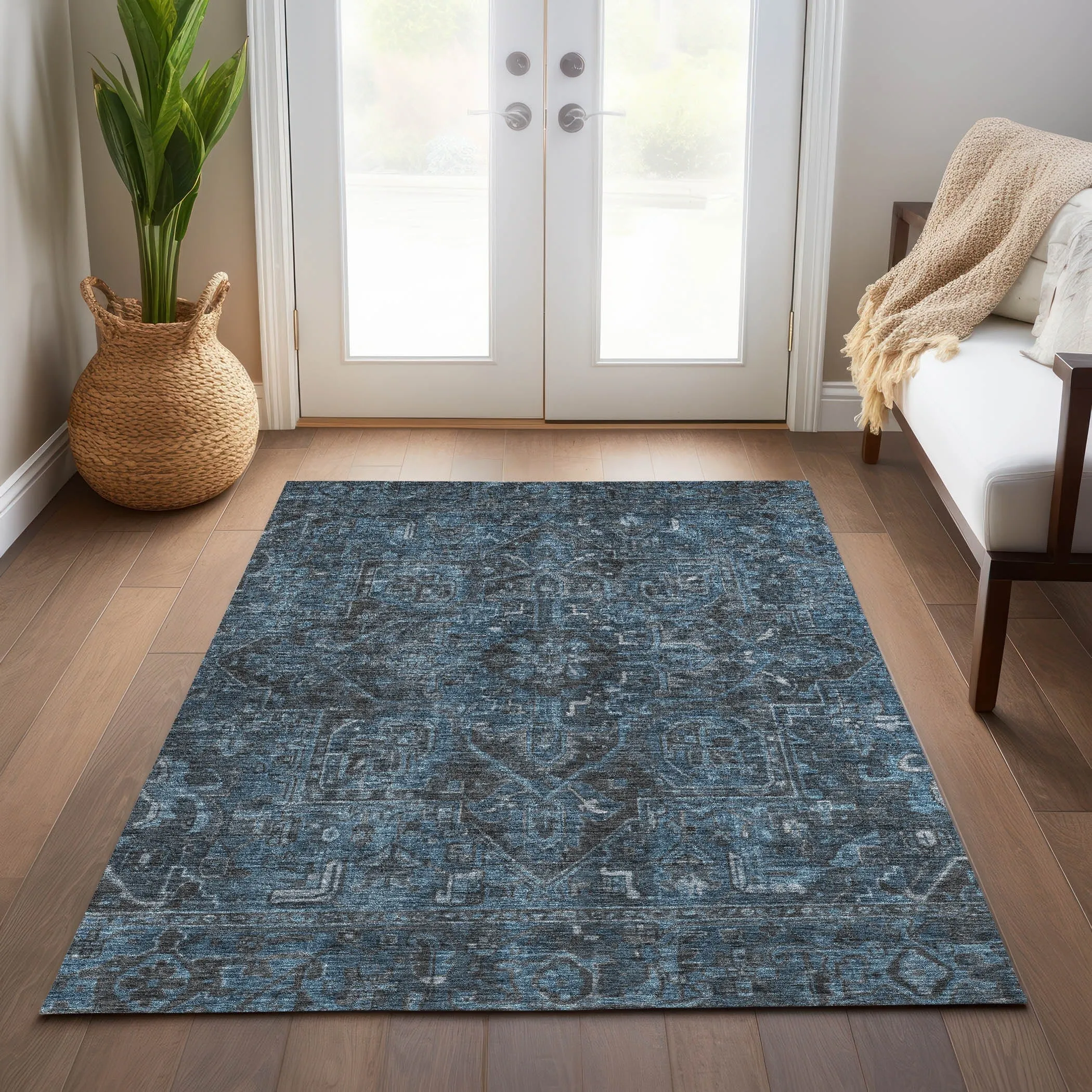 Machine Washable Indoor/ Outdoor Traditional Persian Chantille Rug