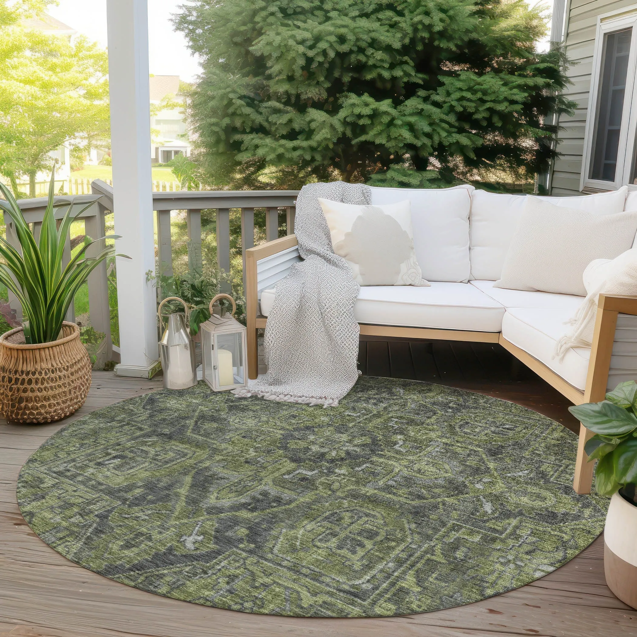 Machine Washable Indoor/ Outdoor Traditional Persian Chantille Rug