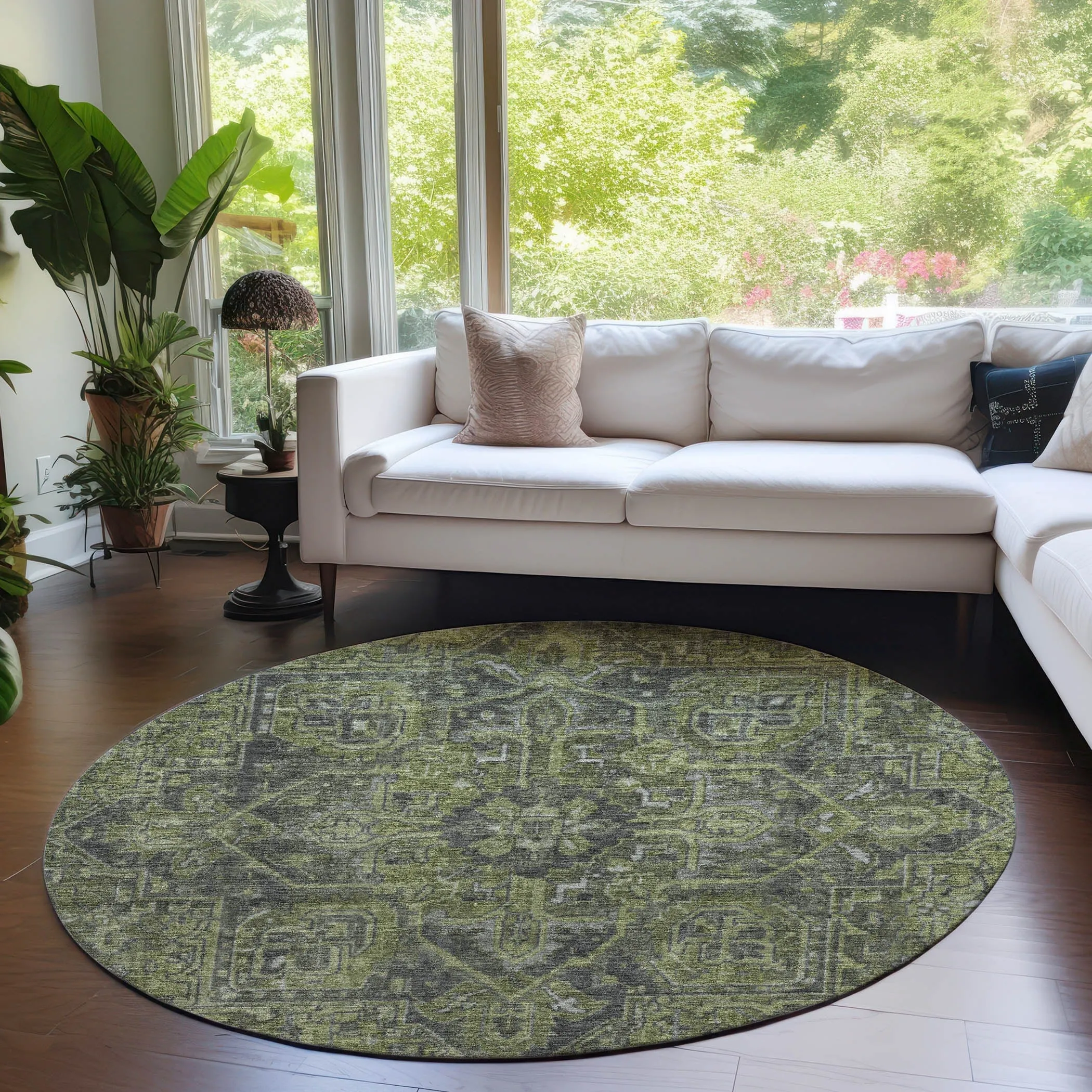 Machine Washable Indoor/ Outdoor Traditional Persian Chantille Rug