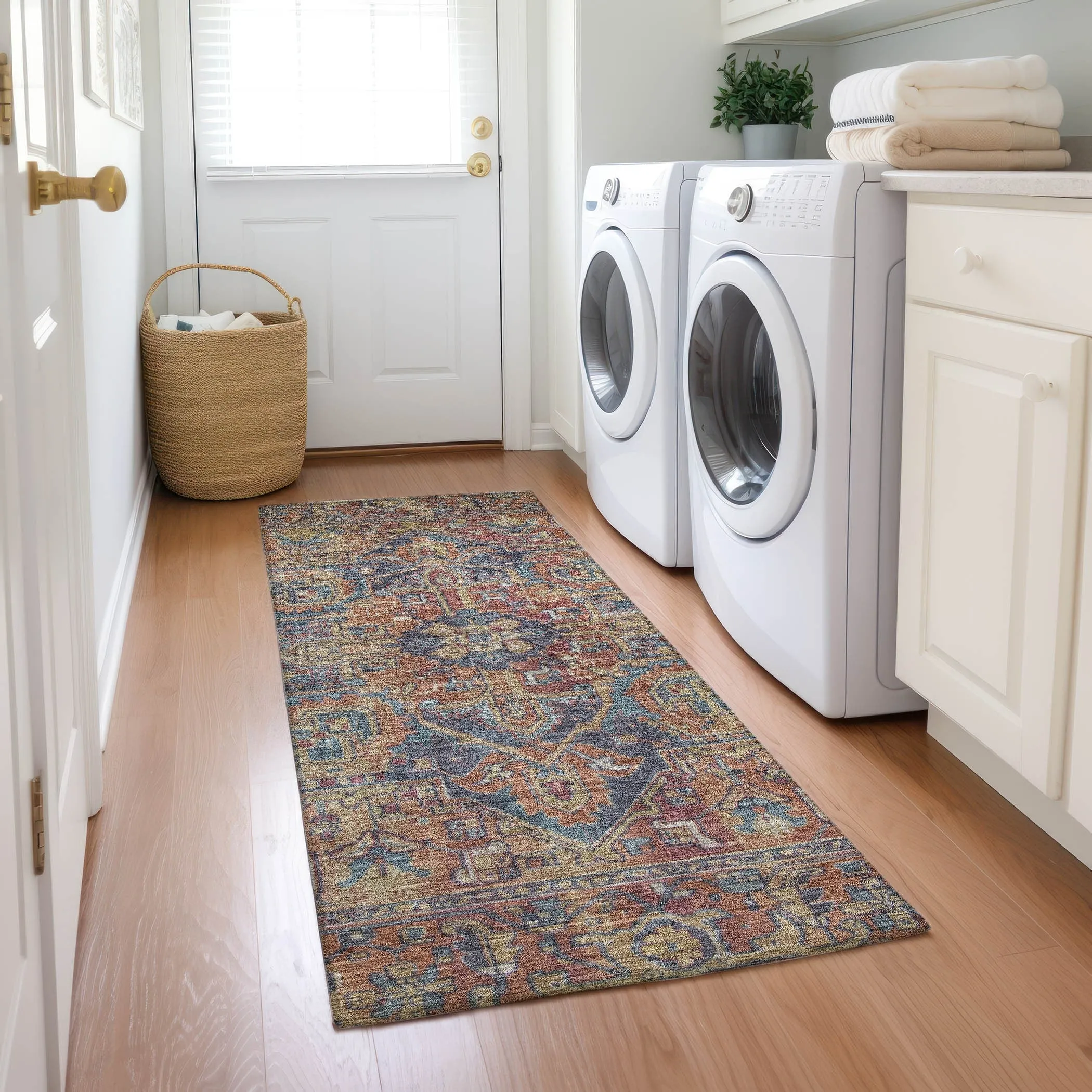 Machine Washable Indoor/ Outdoor Traditional Persian Chantille Rug