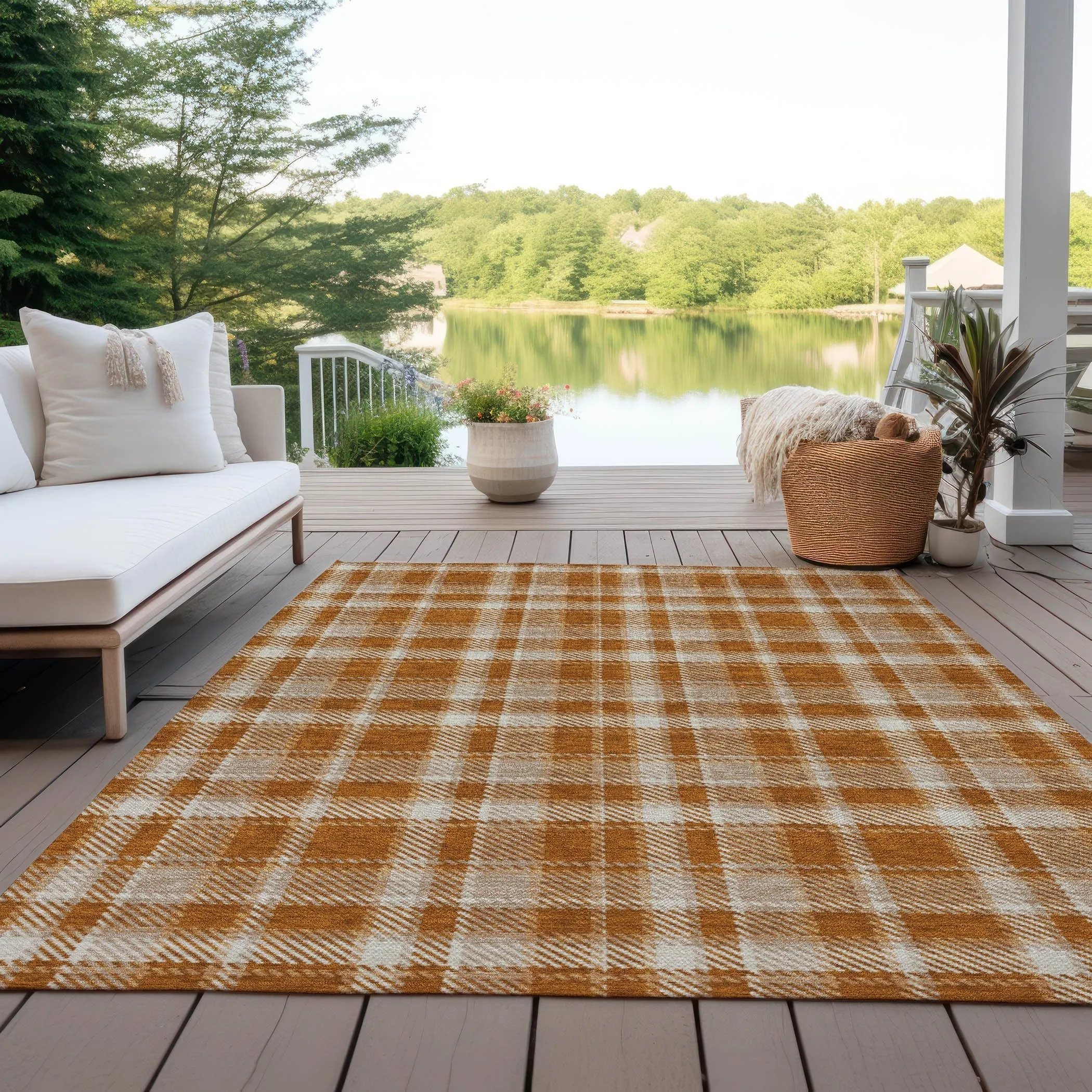 Machine Washable Indoor/ Outdoor Traditional Plaid Chantille Rug