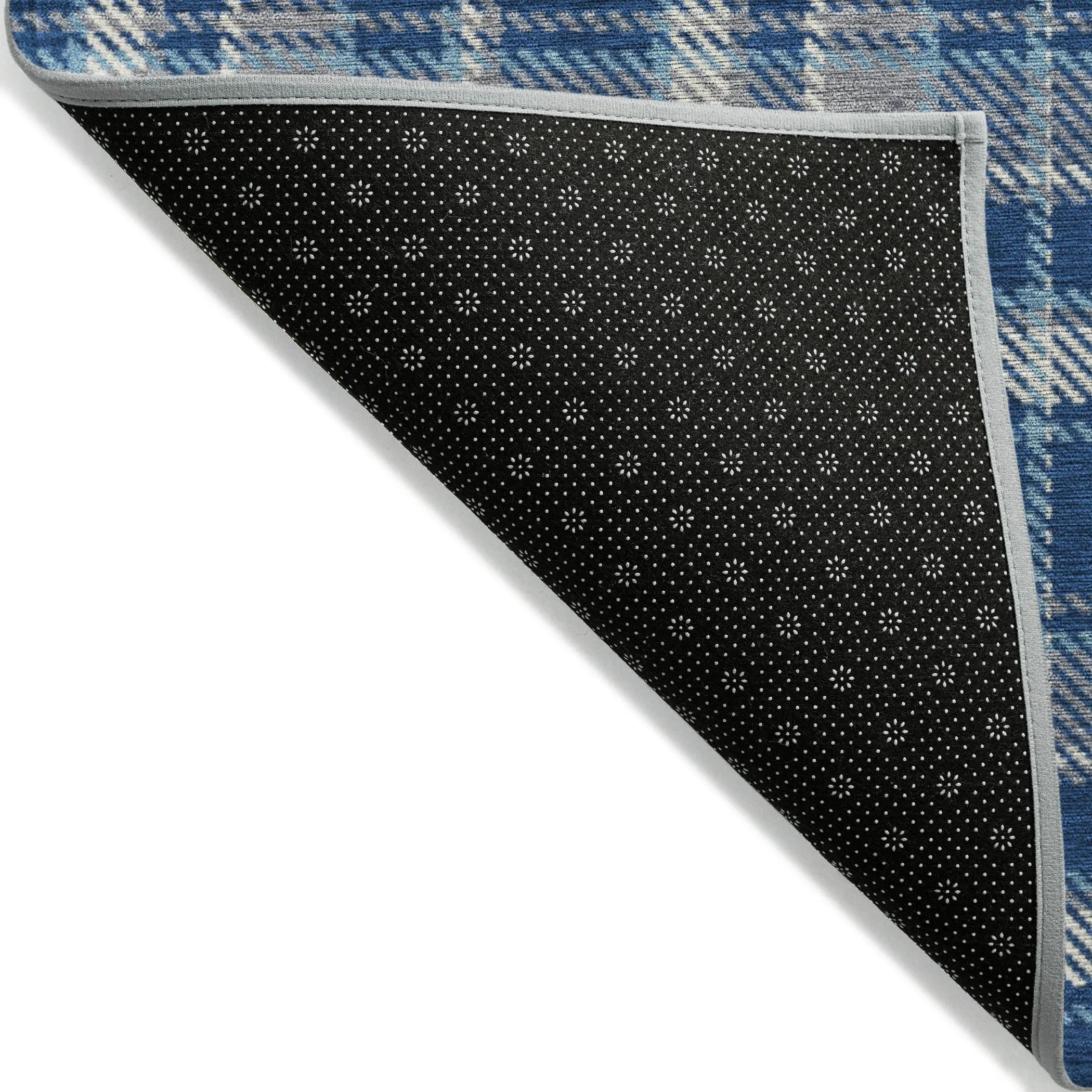 Machine Washable Indoor/ Outdoor Traditional Plaid Chantille Rug