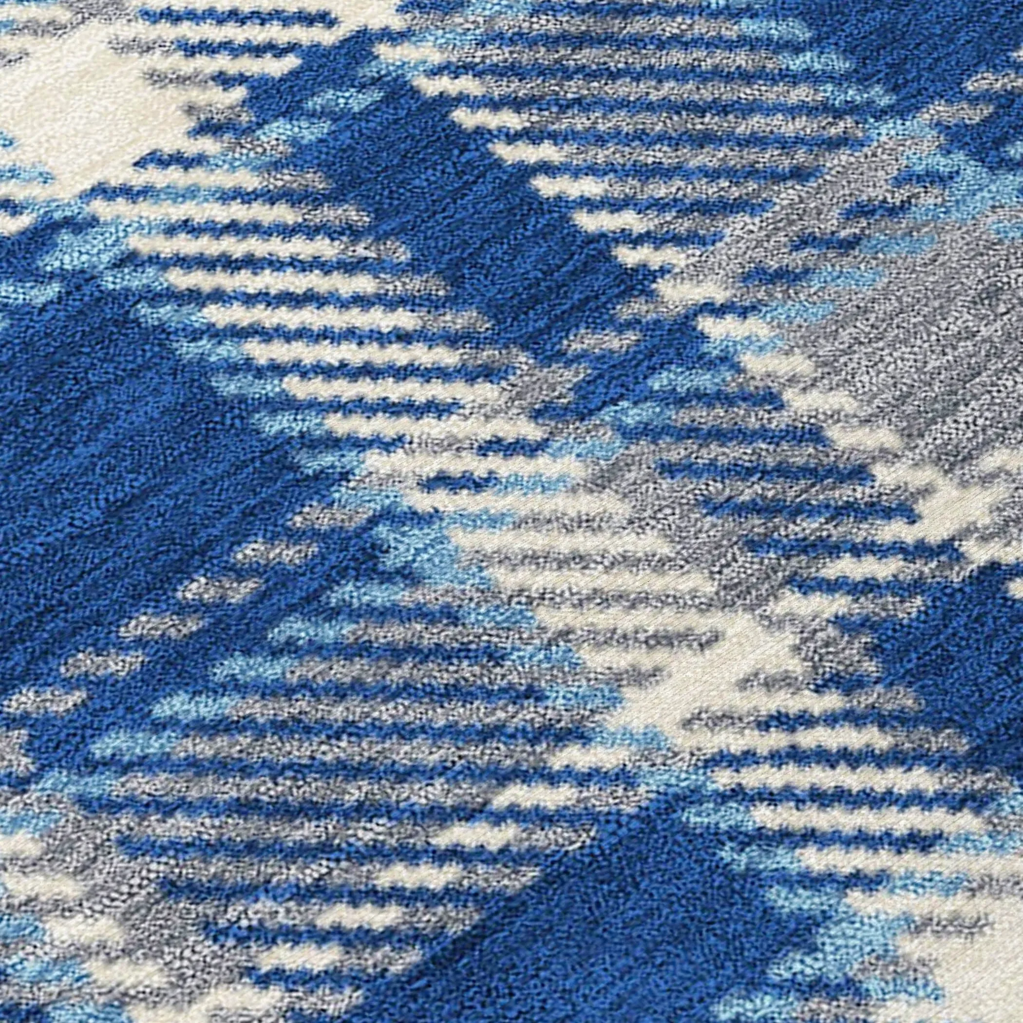Machine Washable Indoor/ Outdoor Traditional Plaid Chantille Rug