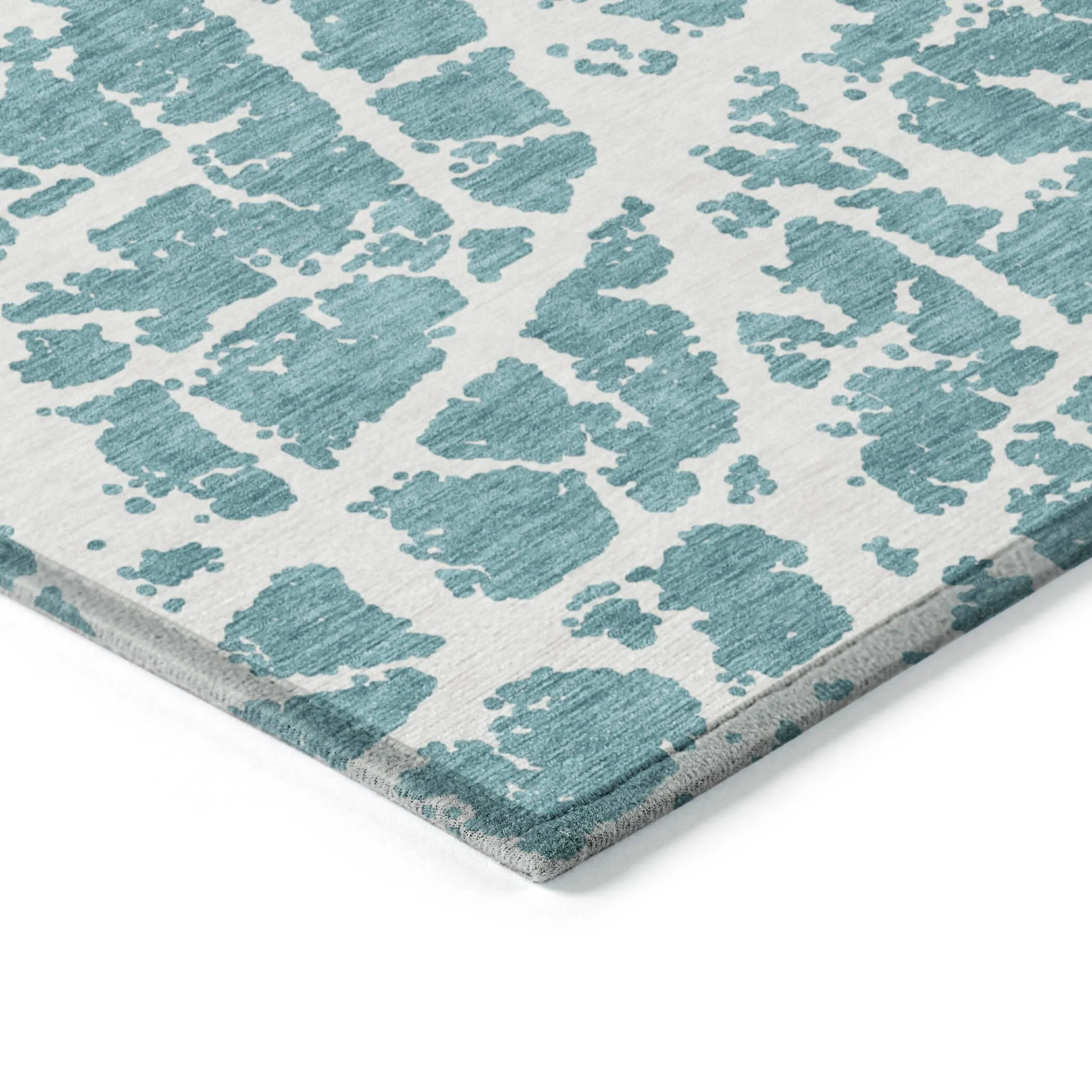 Machine Washable Indoor/ Outdoor Transitional Teal Crackle Chantille Rug