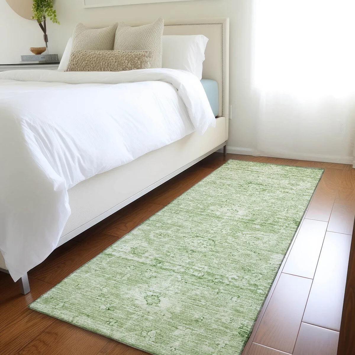 Machine Washable Indoor/ Outdoor Vintage Traditional Chantille Rug