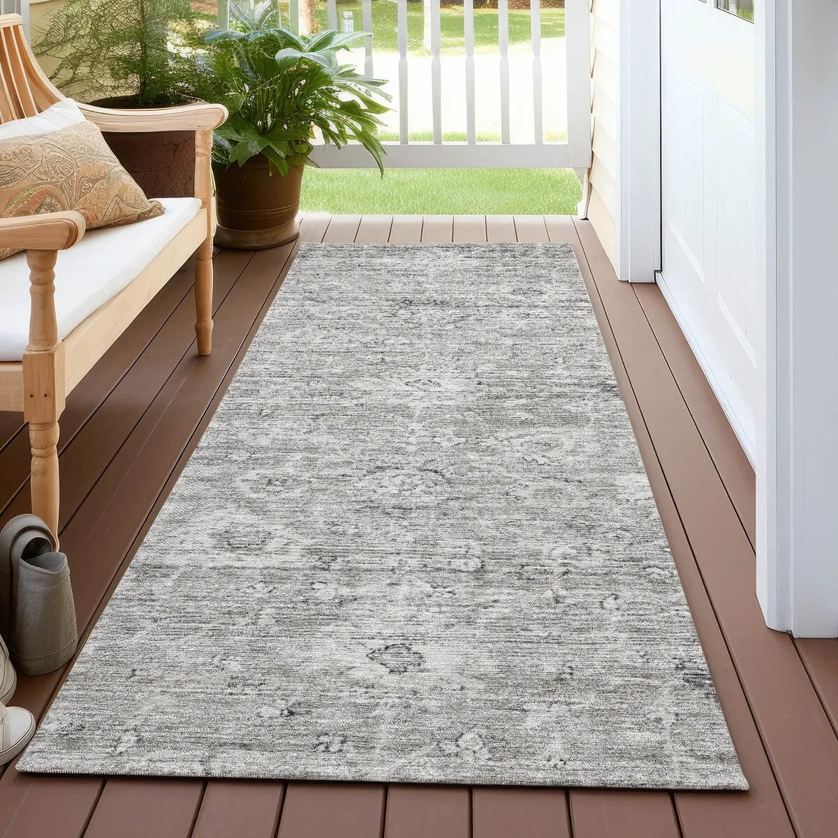 Machine Washable Indoor/ Outdoor Vintage Traditional Chantille Rug