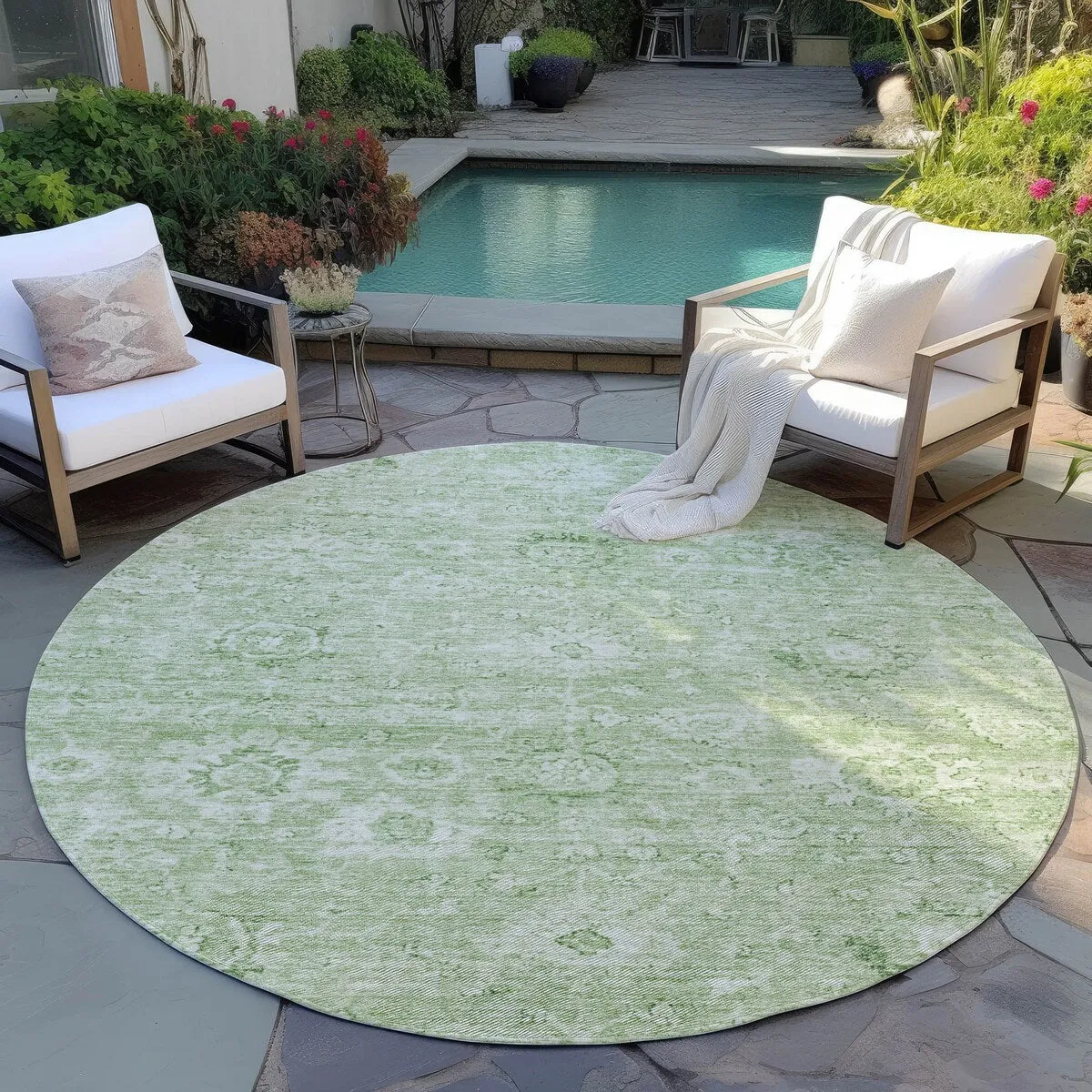 Machine Washable Indoor/ Outdoor Vintage Traditional Chantille Rug