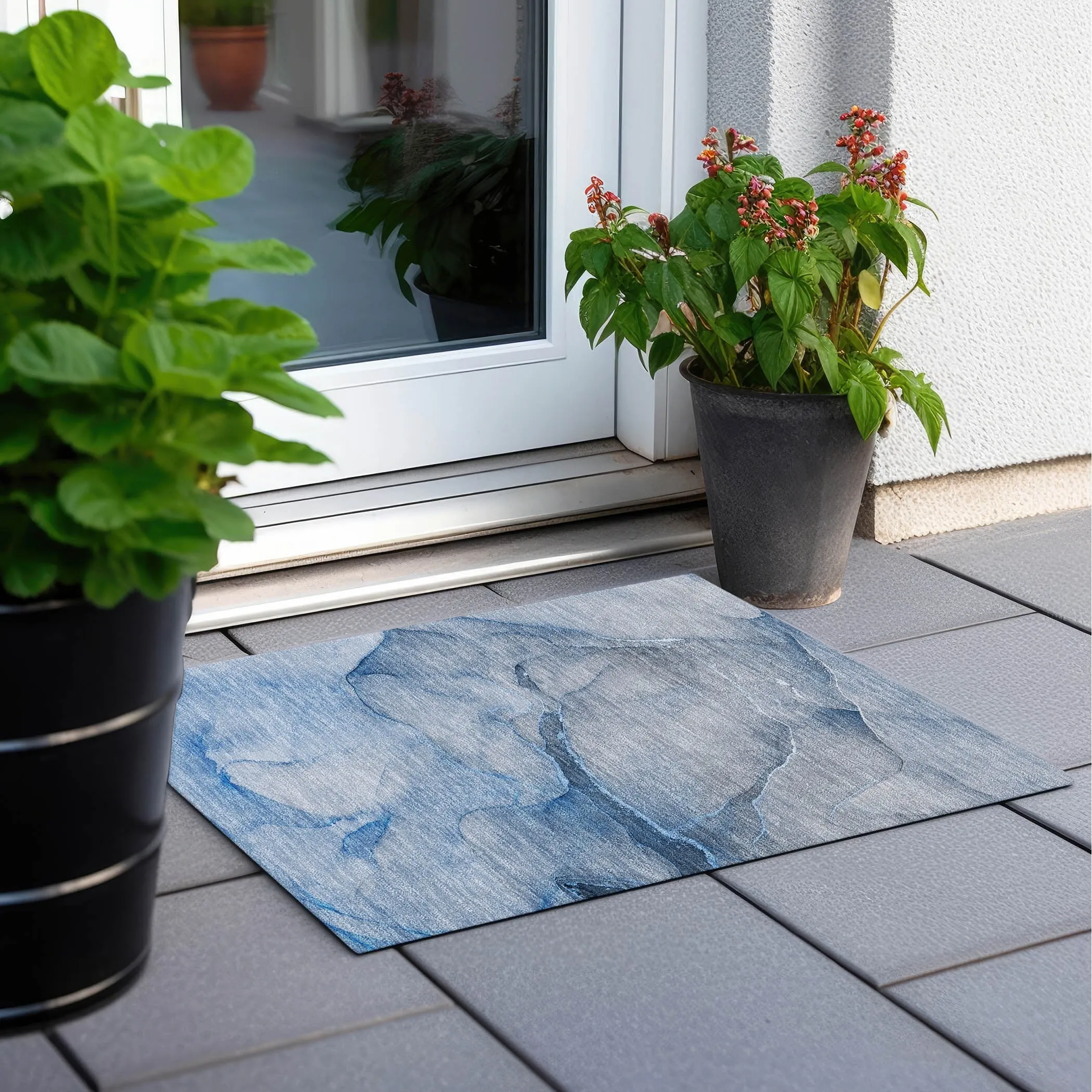Machine Washable Indoor/ Outdoor Watercolor Chantille Rug