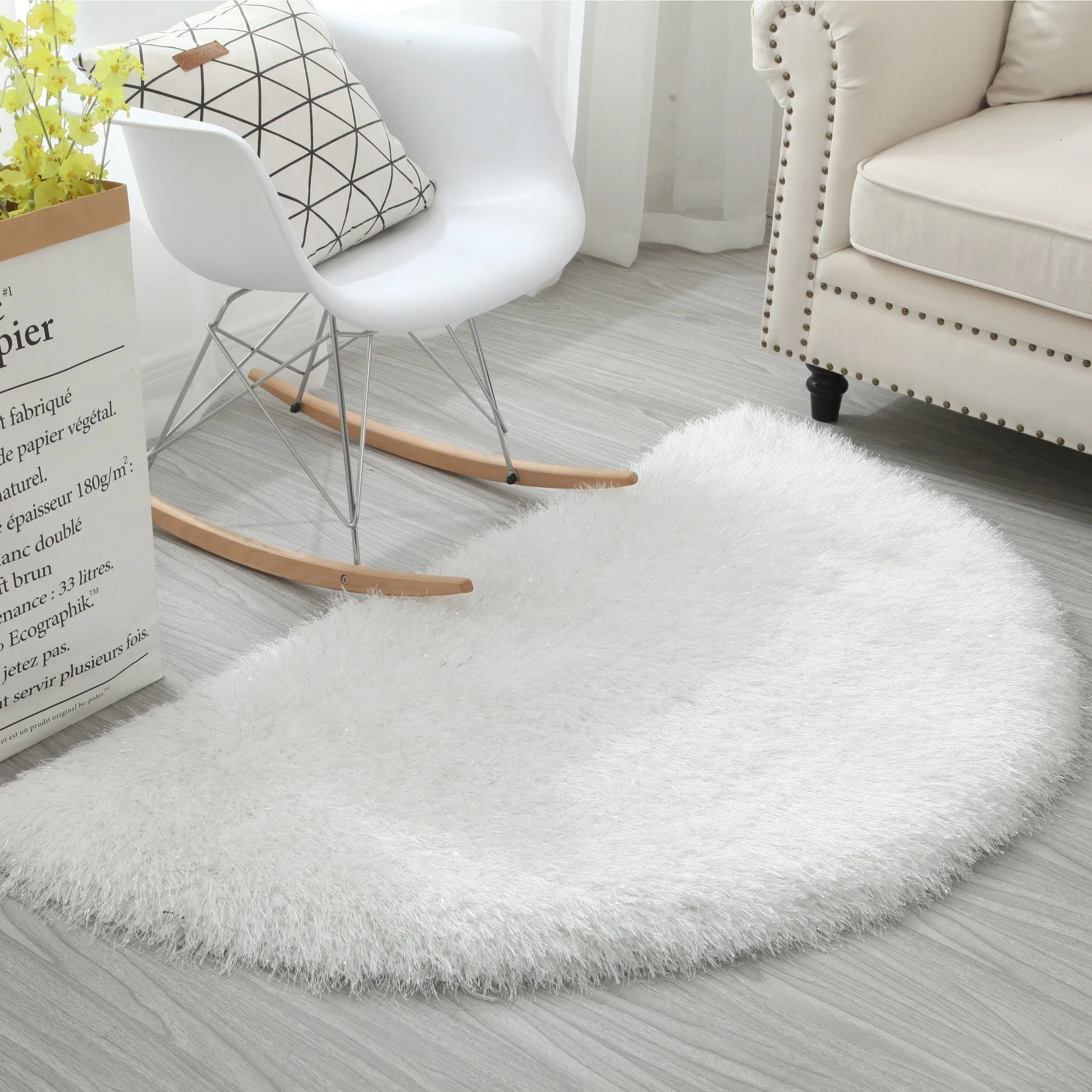 Manhattan Polyester Half Moon Area Rug. 2.5' x 4.5' - 2'5'' X 4'5''