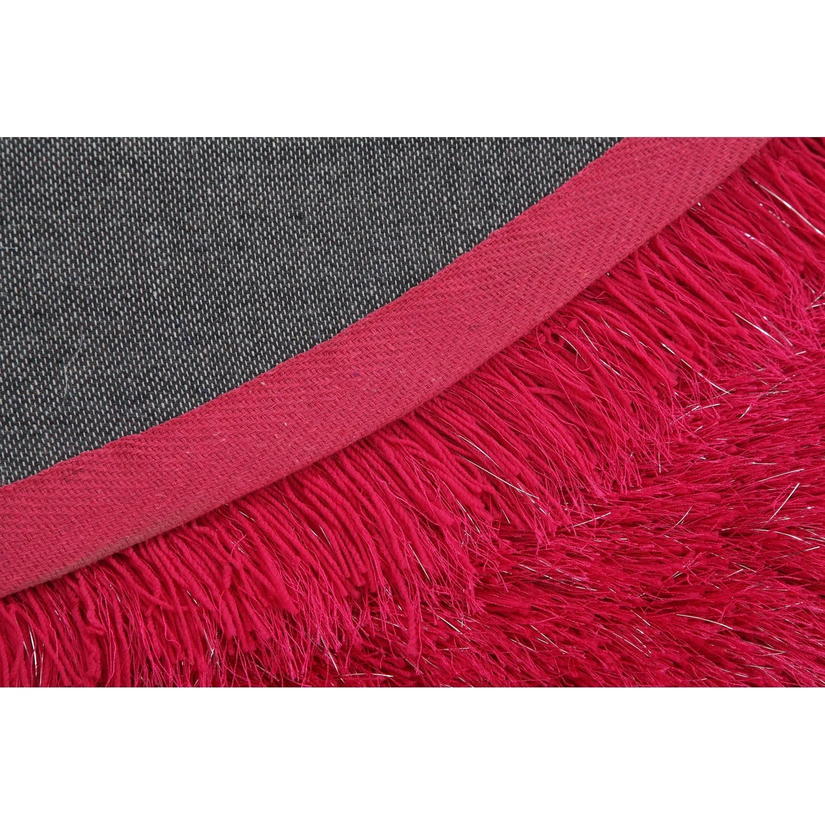 Manhattan Polyester Half Moon Area Rug. 2.5' x 4.5' - 2'5'' X 4'5''