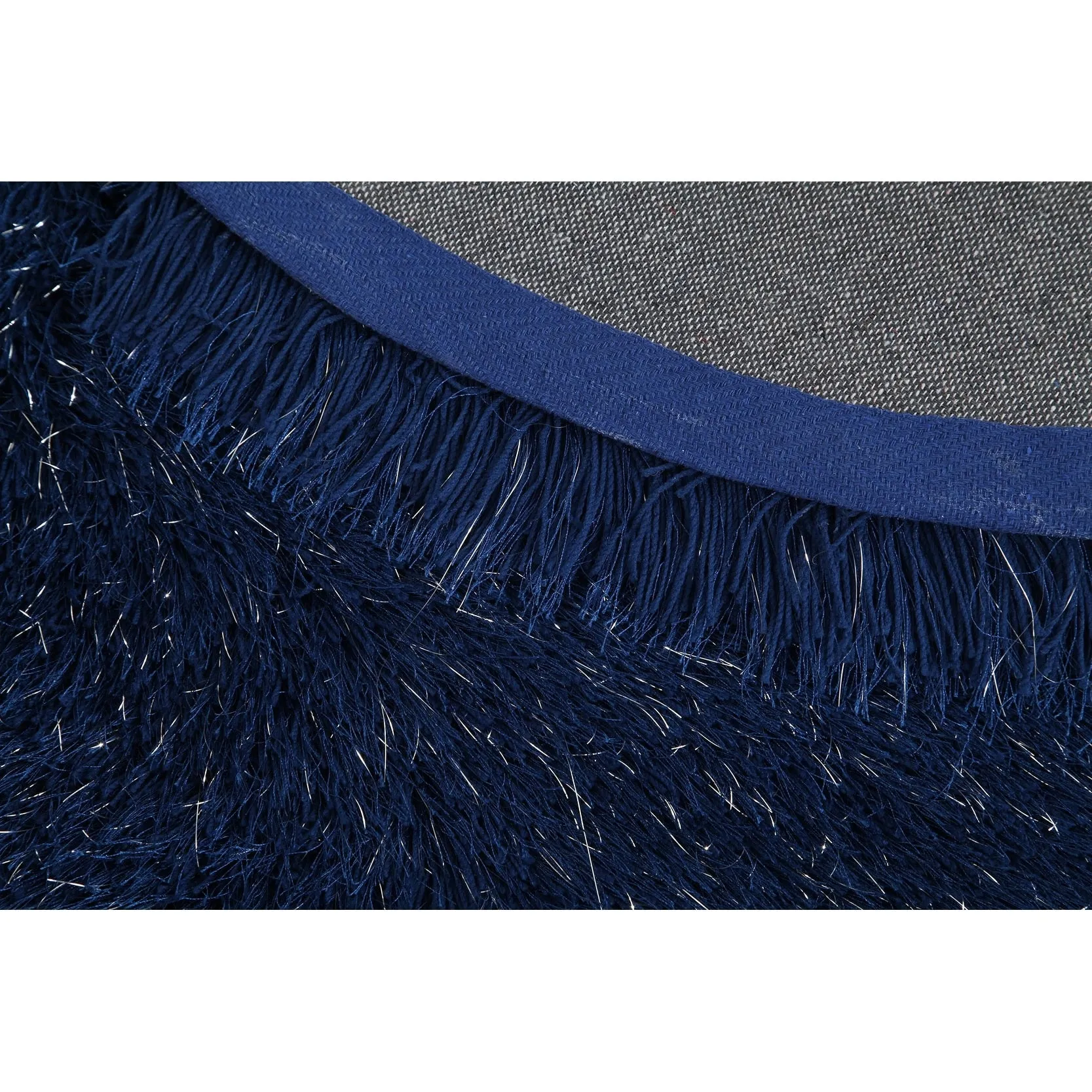 Manhattan Polyester Half Moon Area Rug. 2.5' x 4.5' - 2'5'' X 4'5''