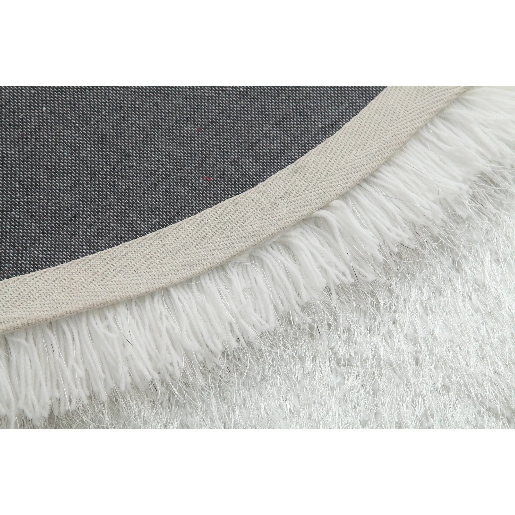 Manhattan Polyester Half Moon Area Rug. 2.5' x 4.5' - 2'5'' X 4'5''
