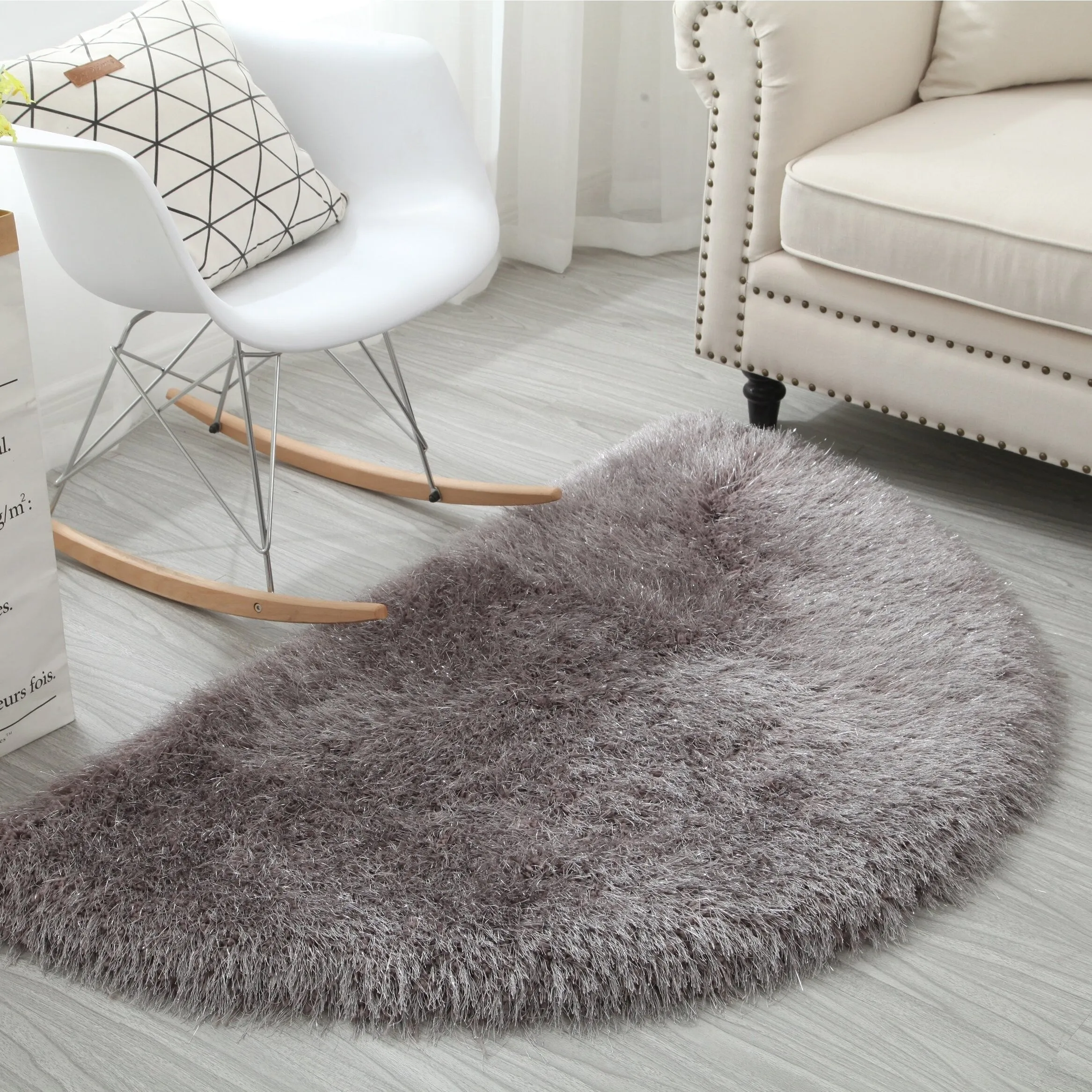 Manhattan Polyester Half Moon Area Rug. 2.5' x 4.5' - 2'5'' X 4'5''