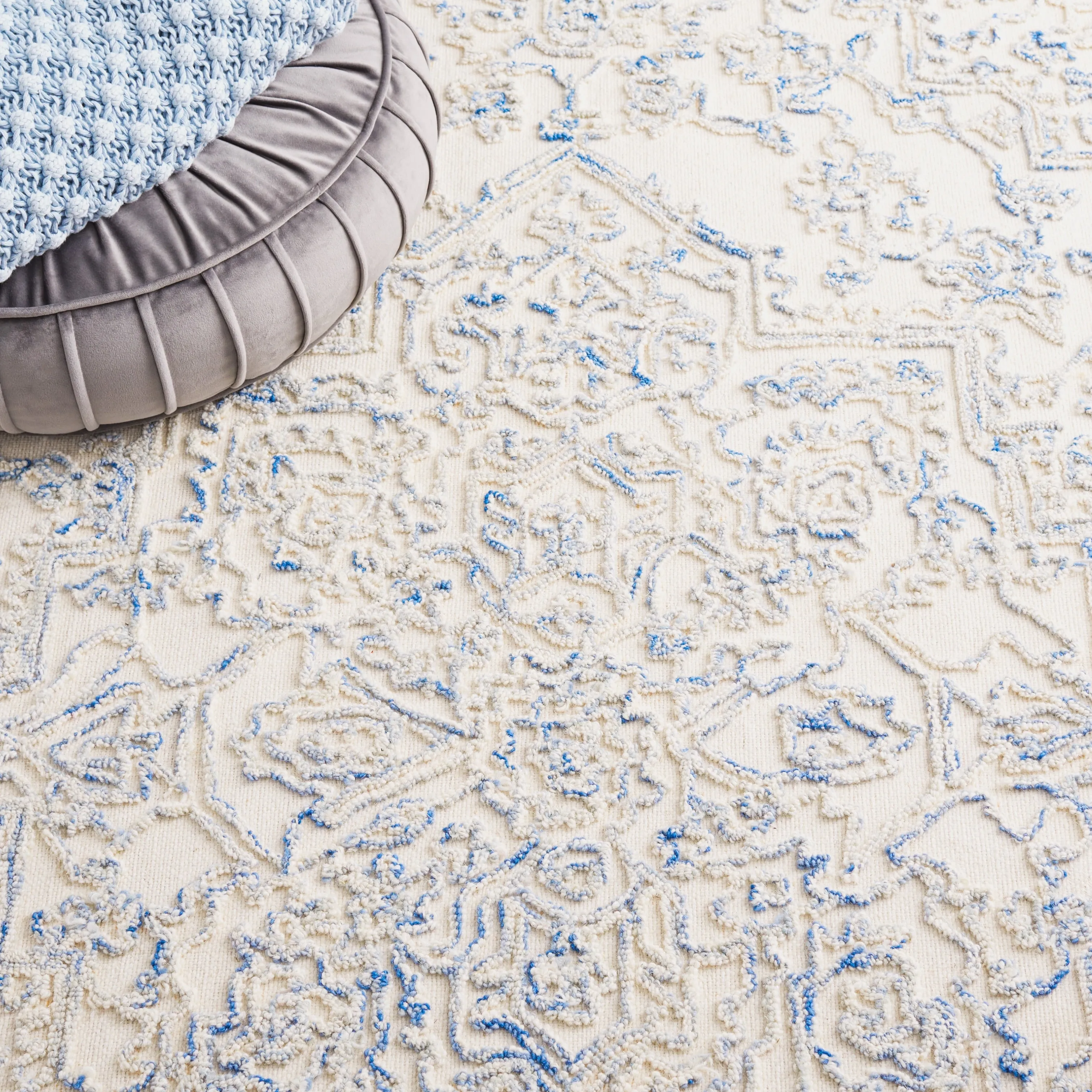 Martha Stewart by SAFAVIEH Handmade Gieze Wool Rug