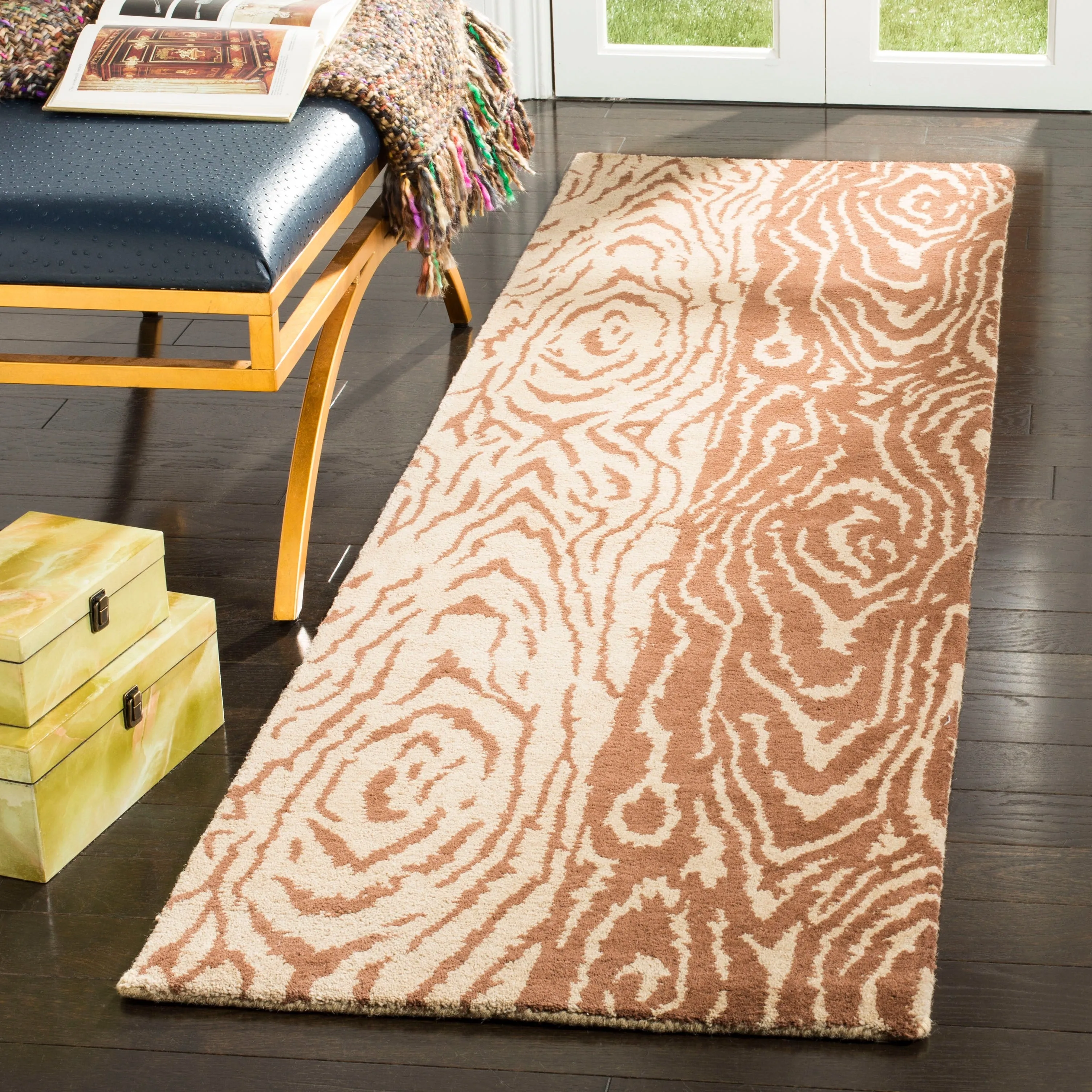 Martha Stewart by SAFAVIEH Handmade Layered Faux Bois Wool Rug