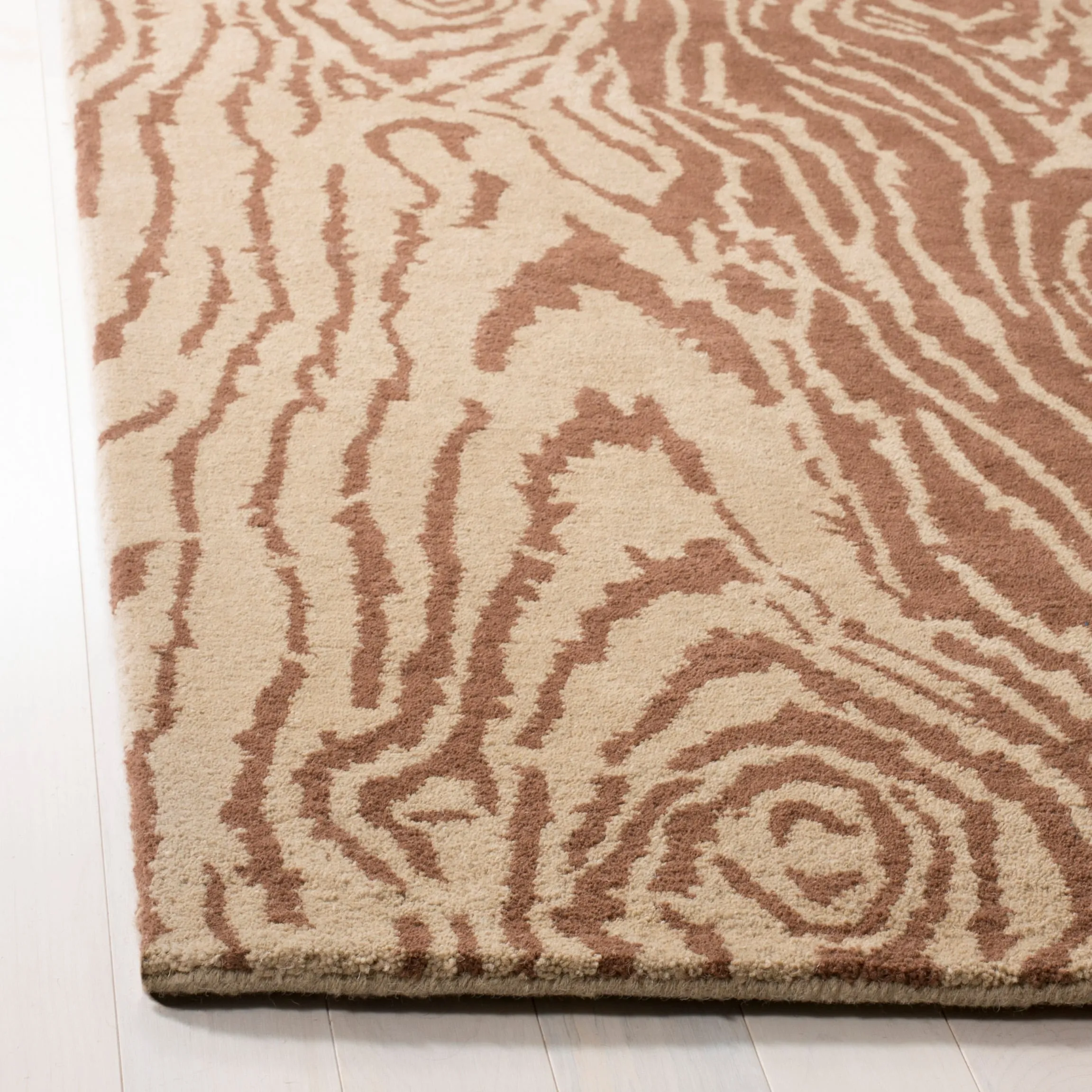Martha Stewart by SAFAVIEH Handmade Layered Faux Bois Wool Rug