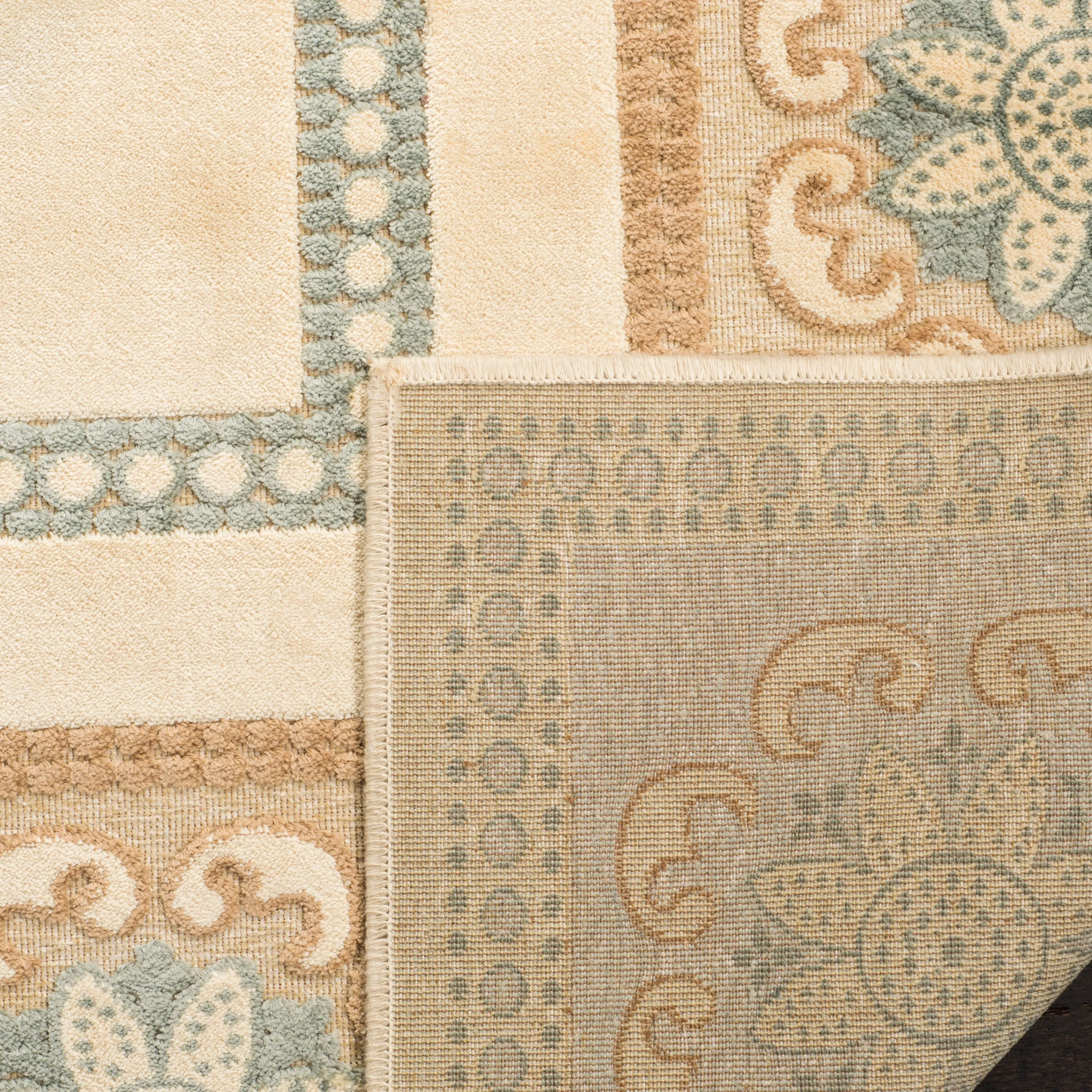 Martha Stewart by SAFAVIEH Handmade Taj Mahal Viscose Rug