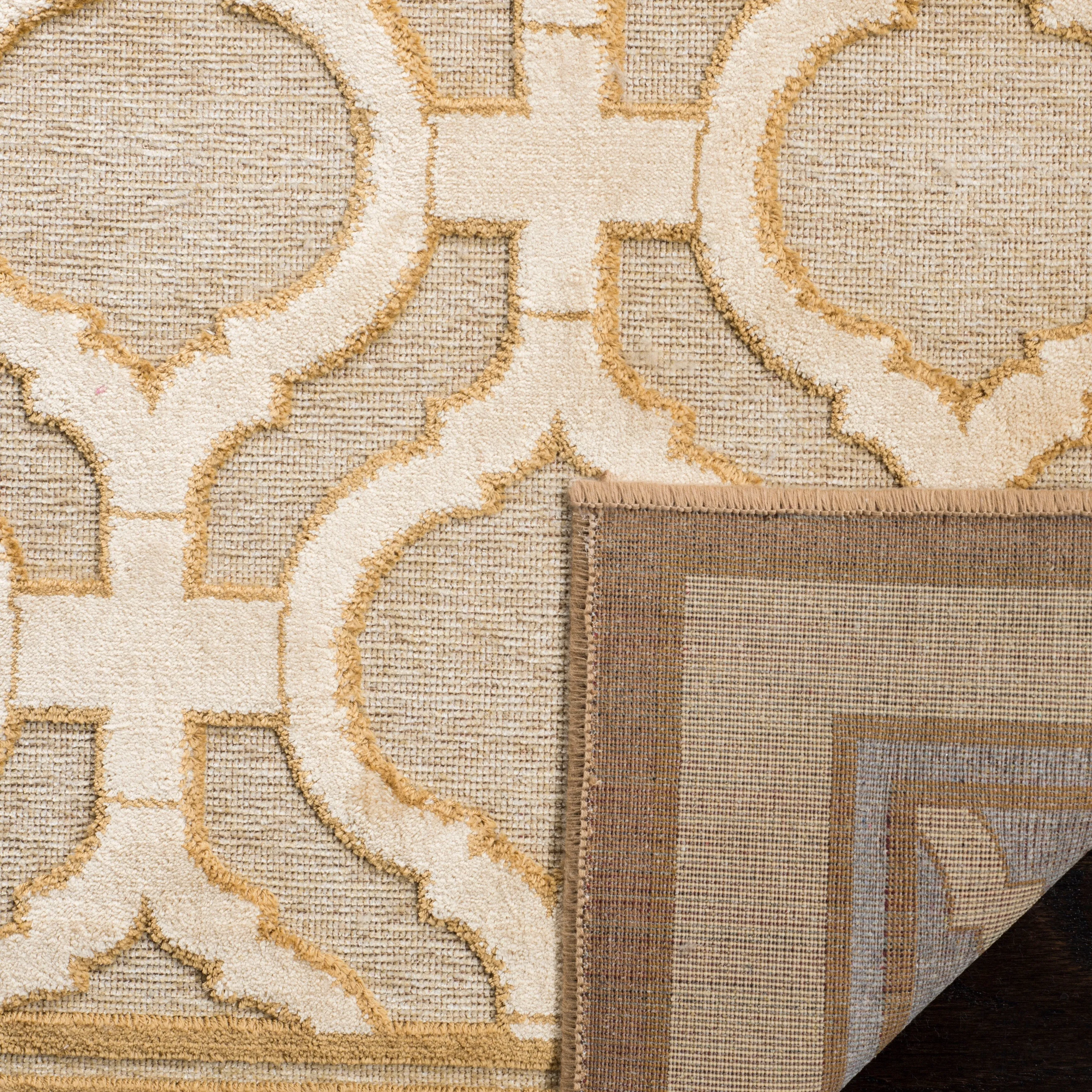 Martha Stewart by SAFAVIEH Handmade Takiko Viscose Rug