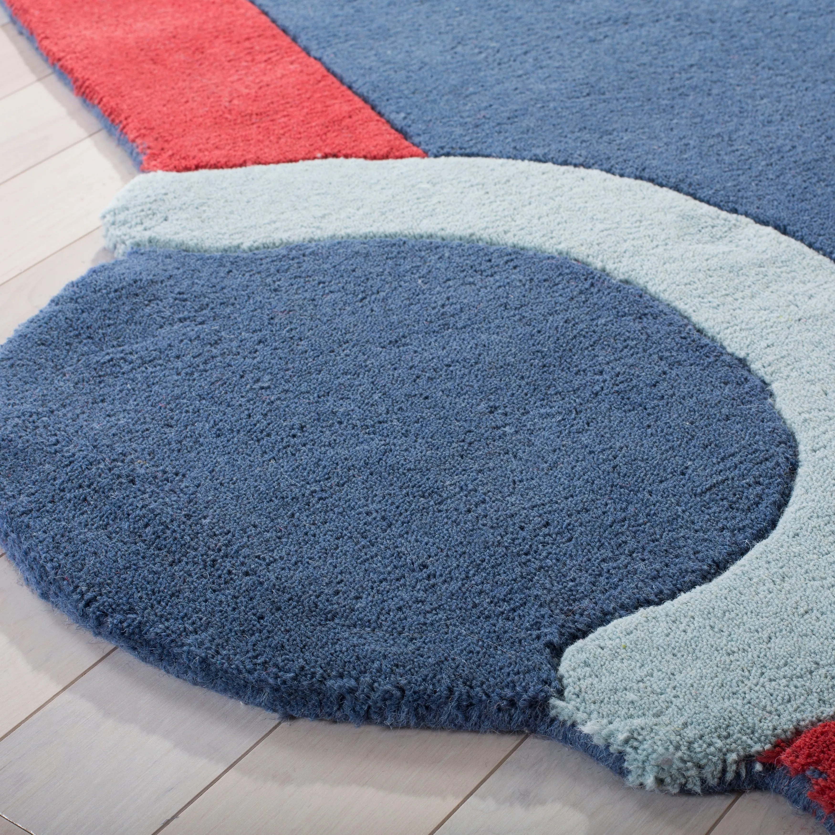Martha Stewart by SAFAVIEH Truck Wool Rug