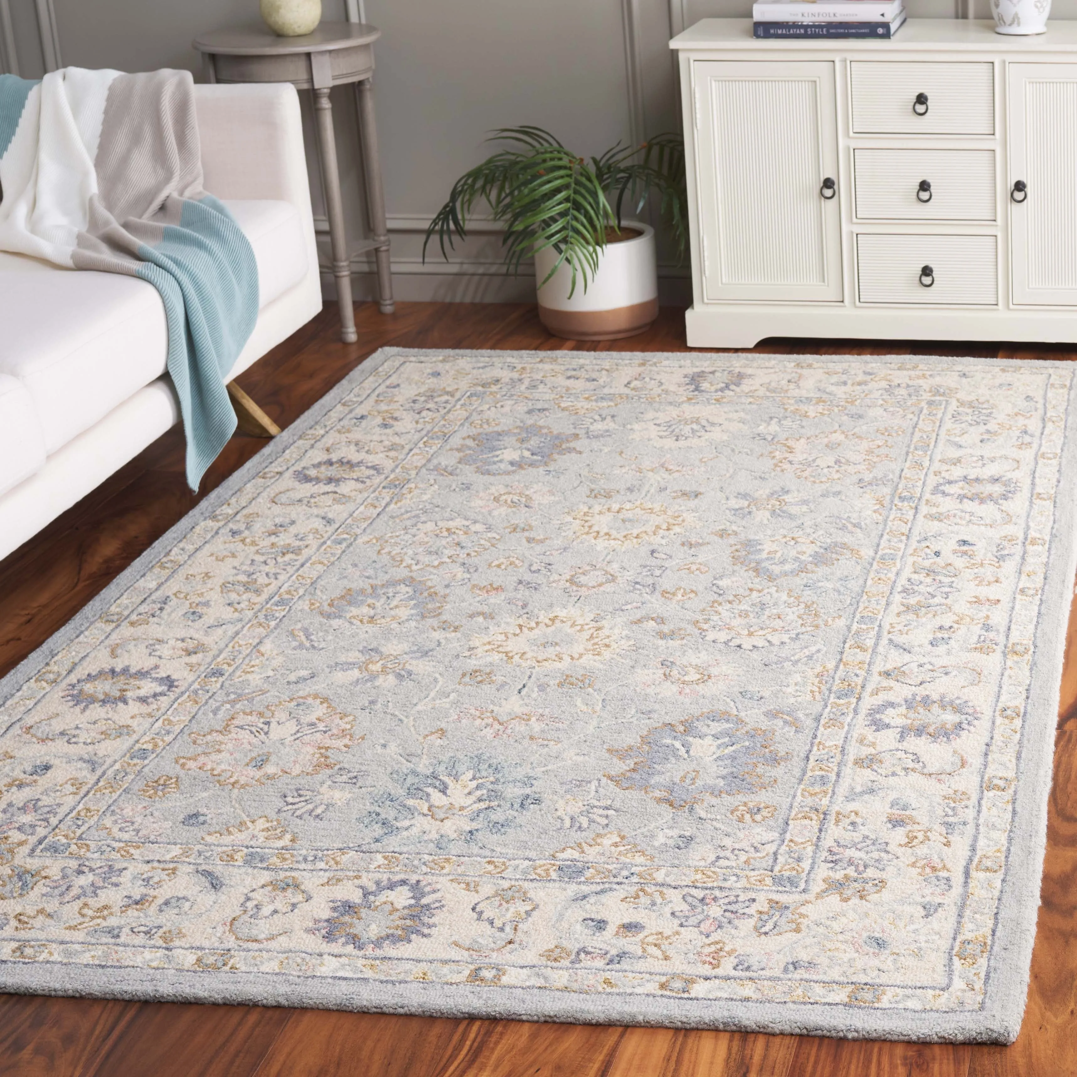 Martha Stewart Handmade Narcisse Contemporary Wool Rug