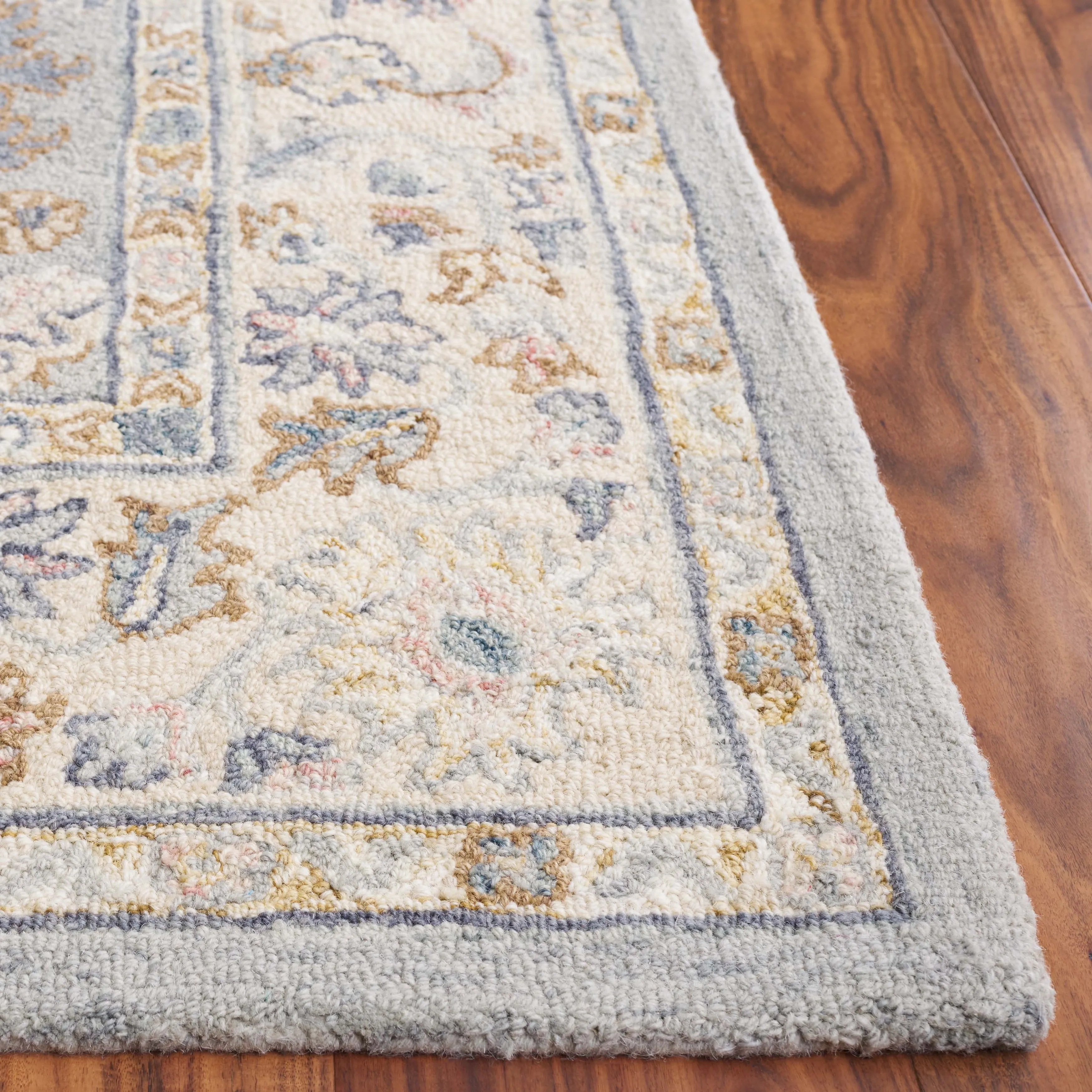 Martha Stewart Handmade Narcisse Contemporary Wool Rug