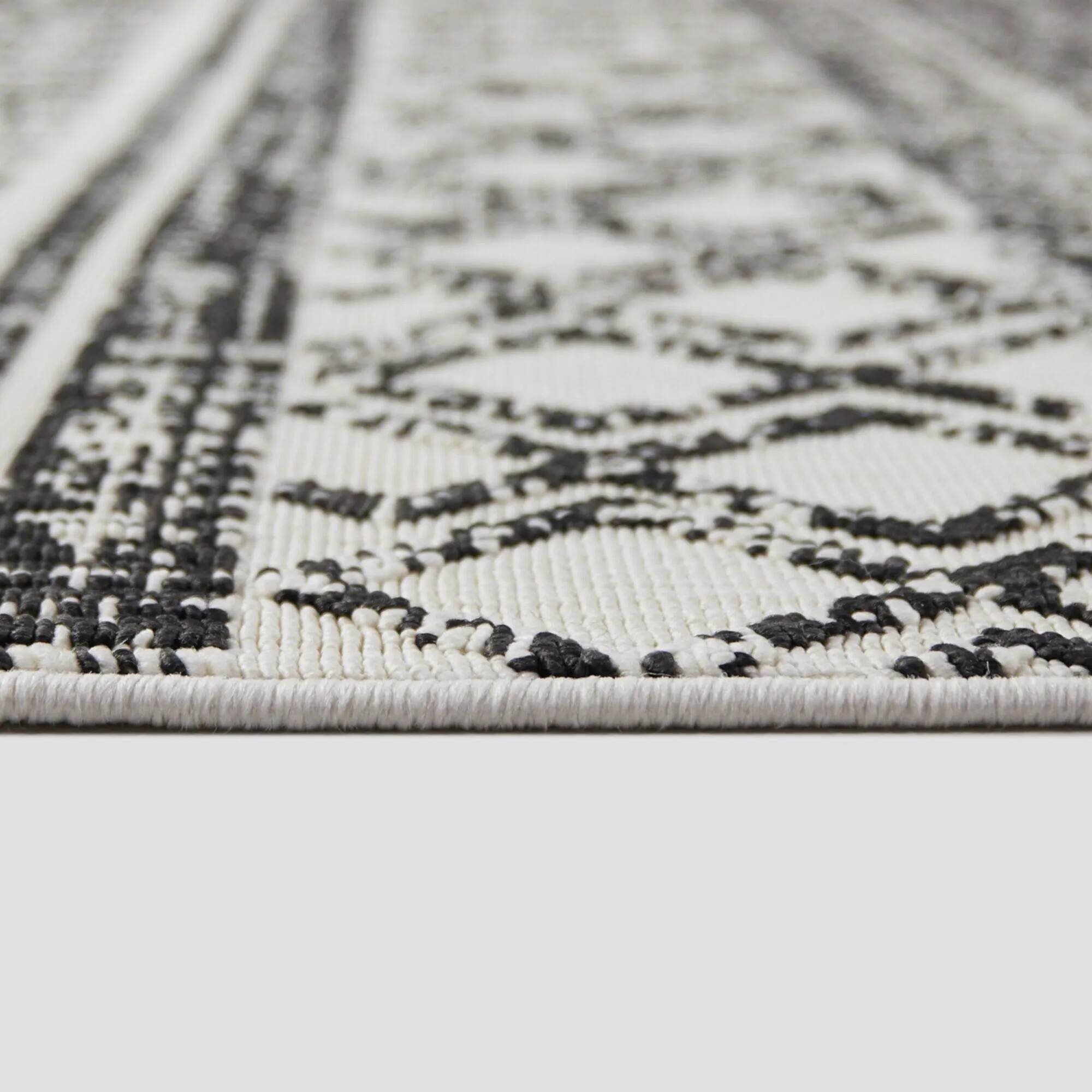 Mercalli Diamond Stripe Indoor/Outdoor Area Rug