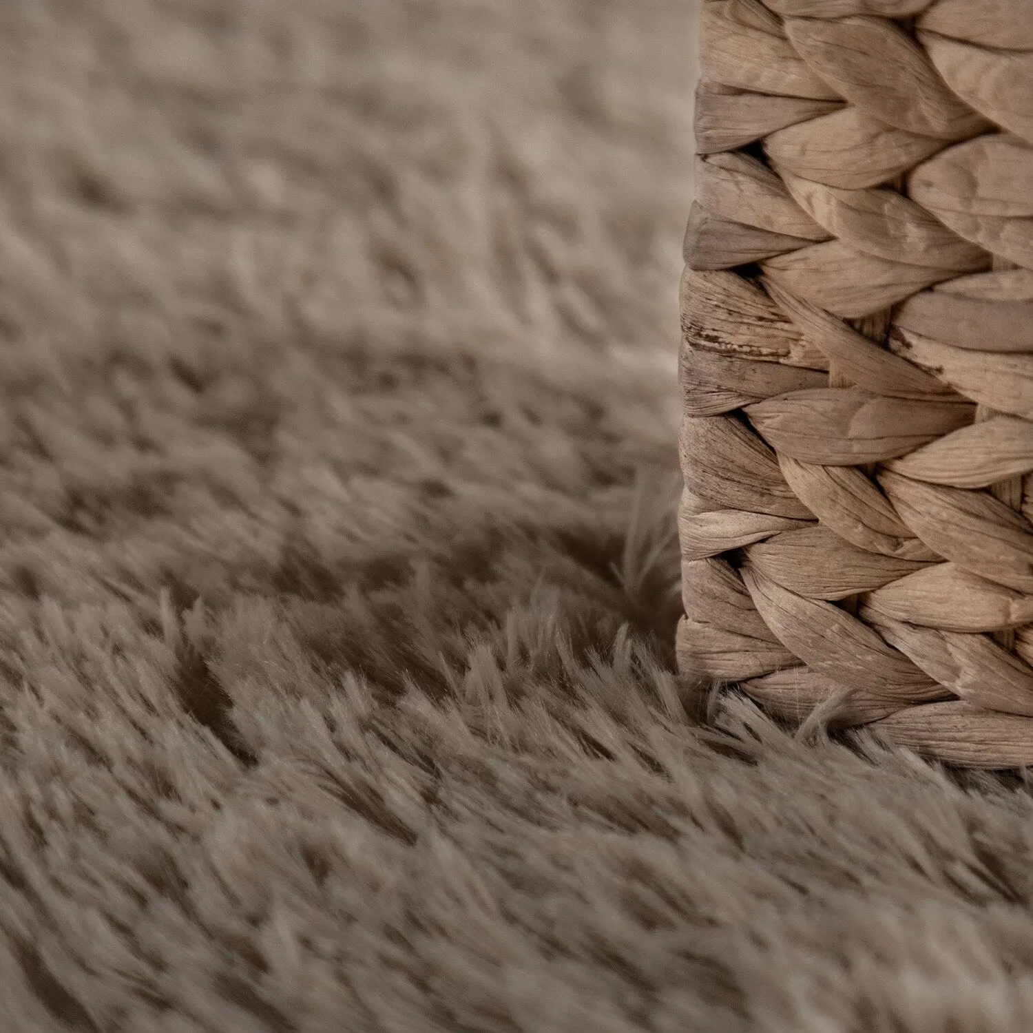 Modern Shag Rug Soft & Fluffy In Solid Colors