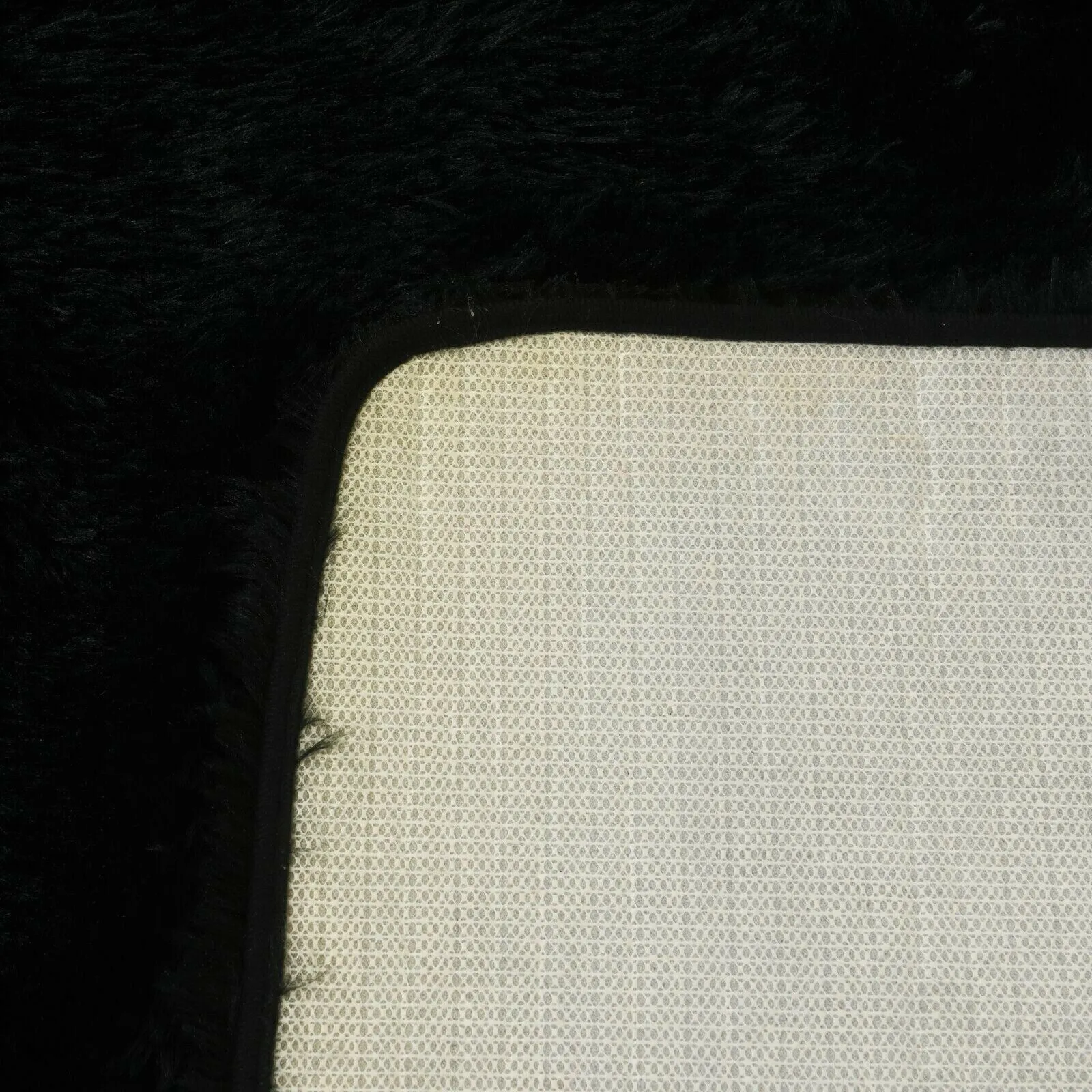 Modern Soft PV Plush Furry Area Rug - Non-Slip Fuzzy Shag - Floor Carpet for Bedroom. Living Room. Nursery - Solid Color