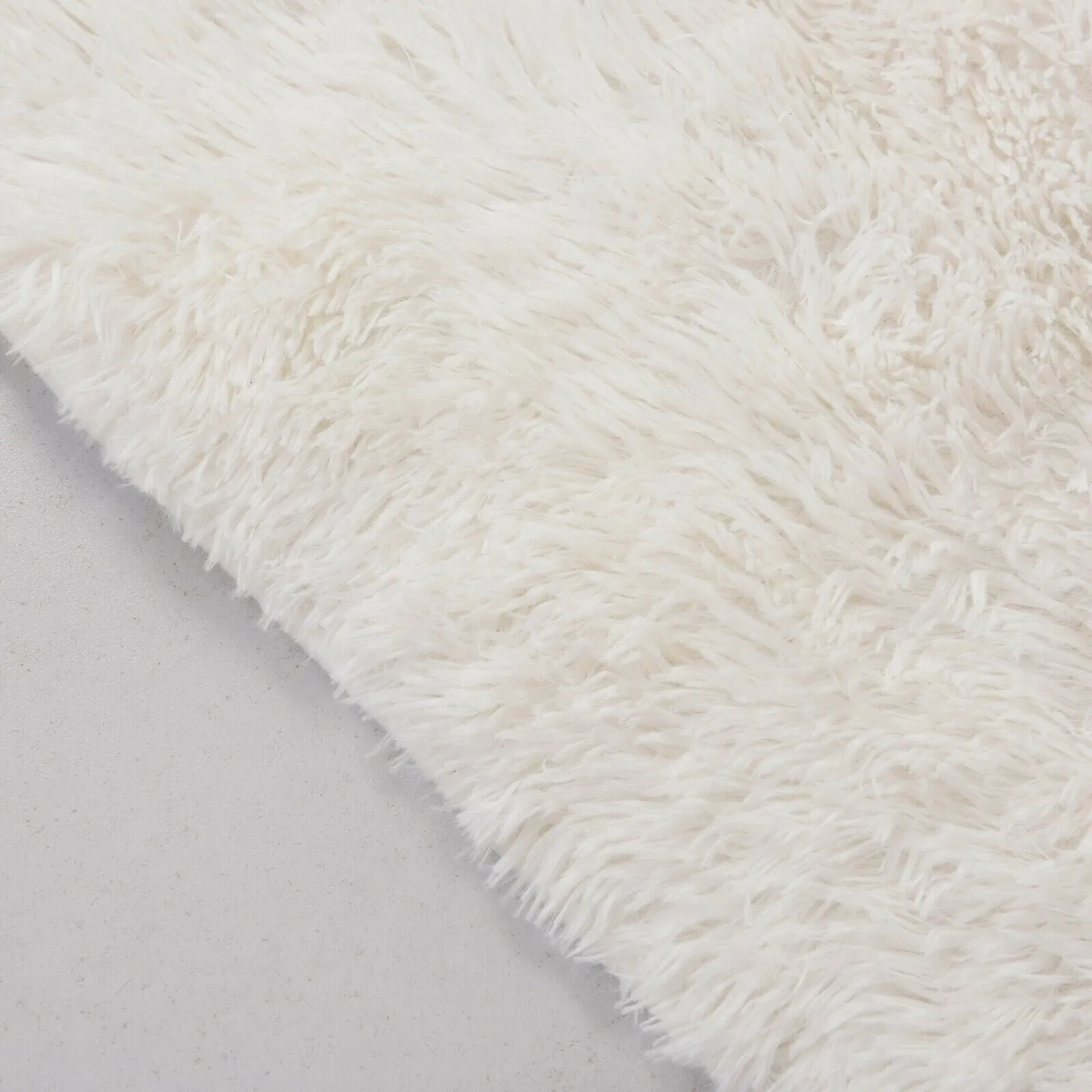 Modern Soft PV Plush Furry Area Rug - Non-Slip Fuzzy Shag - Floor Carpet for Bedroom. Living Room. Nursery - Solid Color