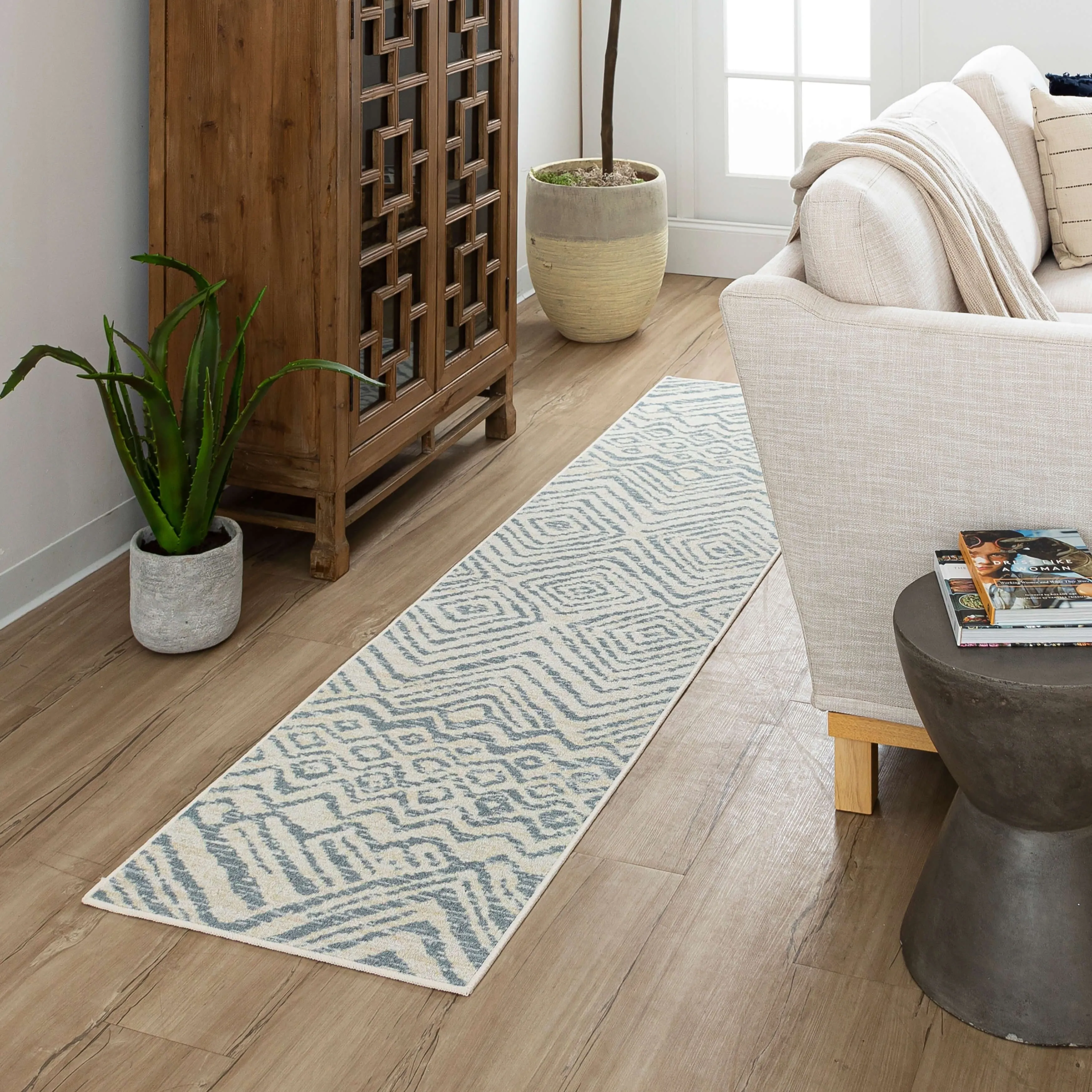 Mohawk Home Zig Zag Tribal Stripe Area Rug