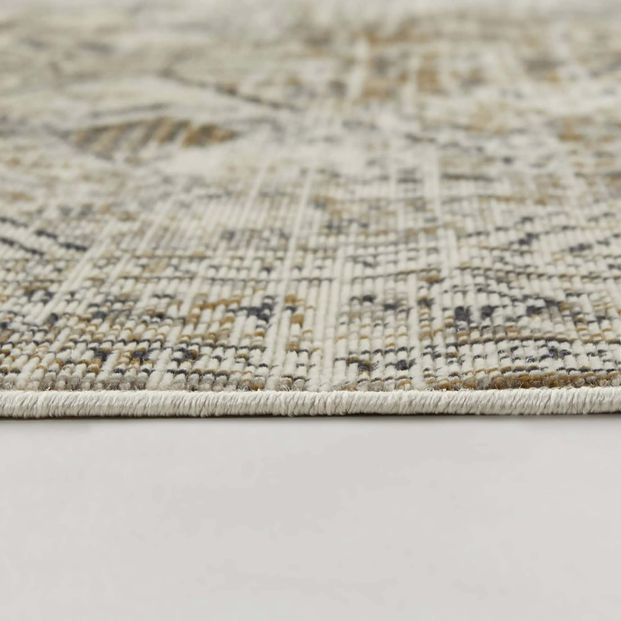 Mona Vintage Medallion Recycled Area Rug