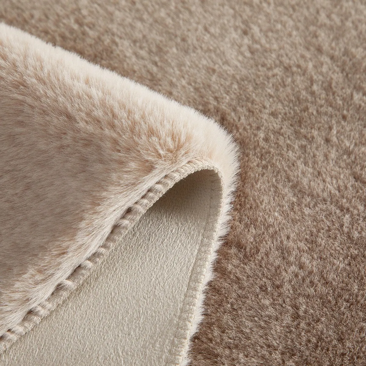 Nanshing Moira Solid Color Soft Shag Accent Rug - 30 x 46