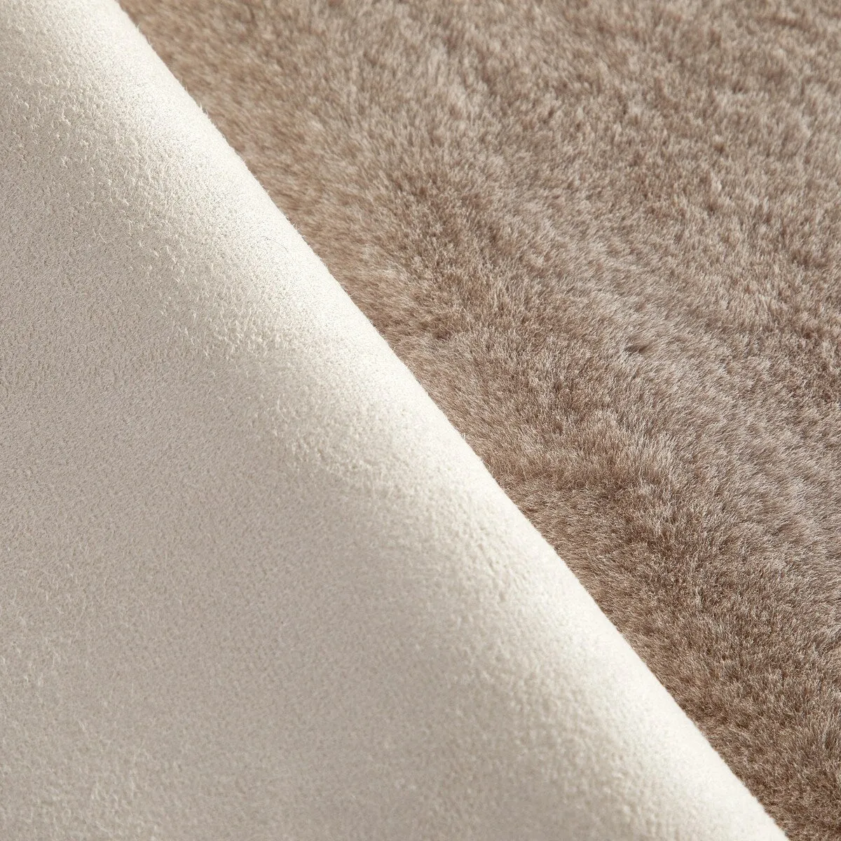 Nanshing Moira Solid Color Soft Shag Accent Rug - 30 x 46