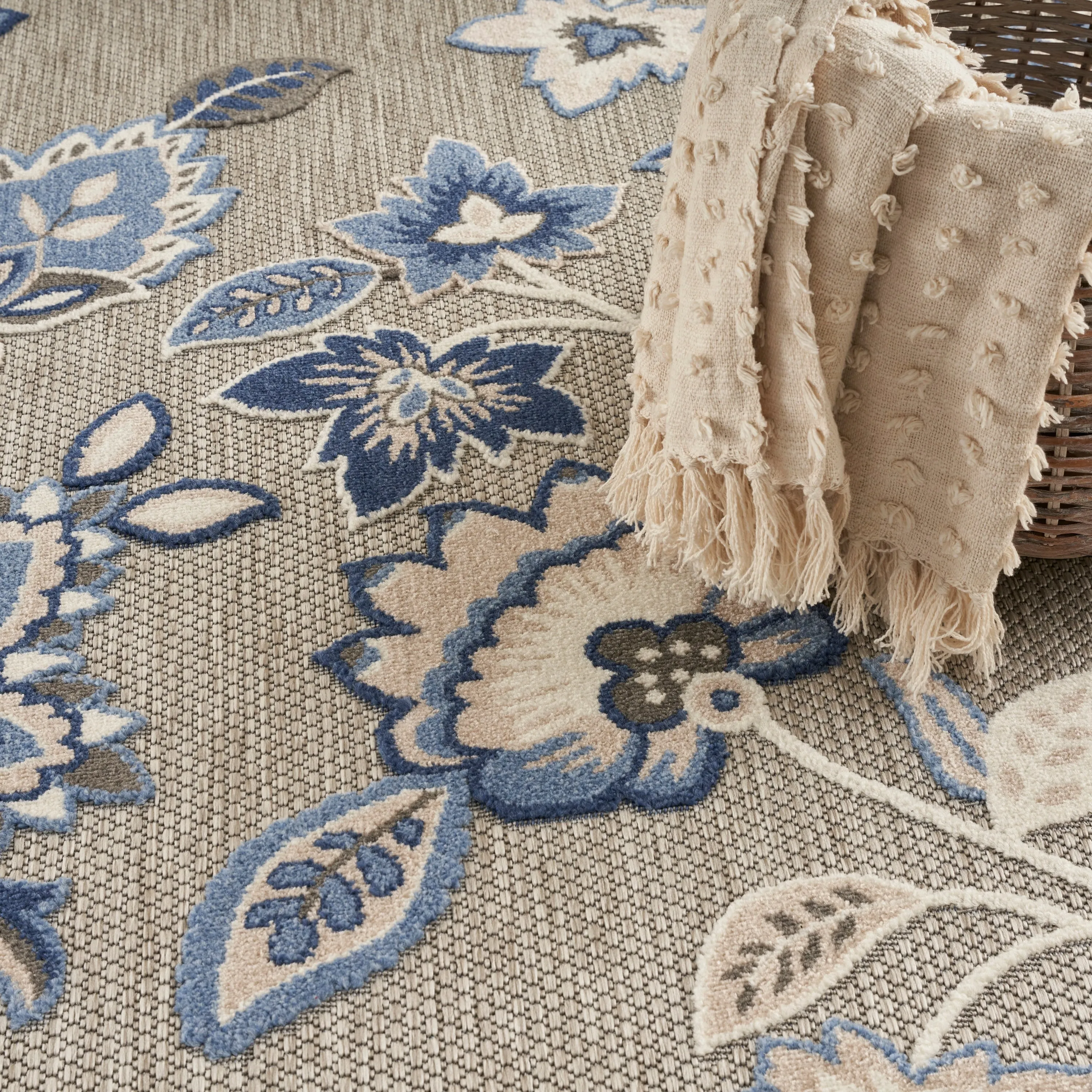 Nourison Aloha Indoor/Outdoor Floral Area Rug