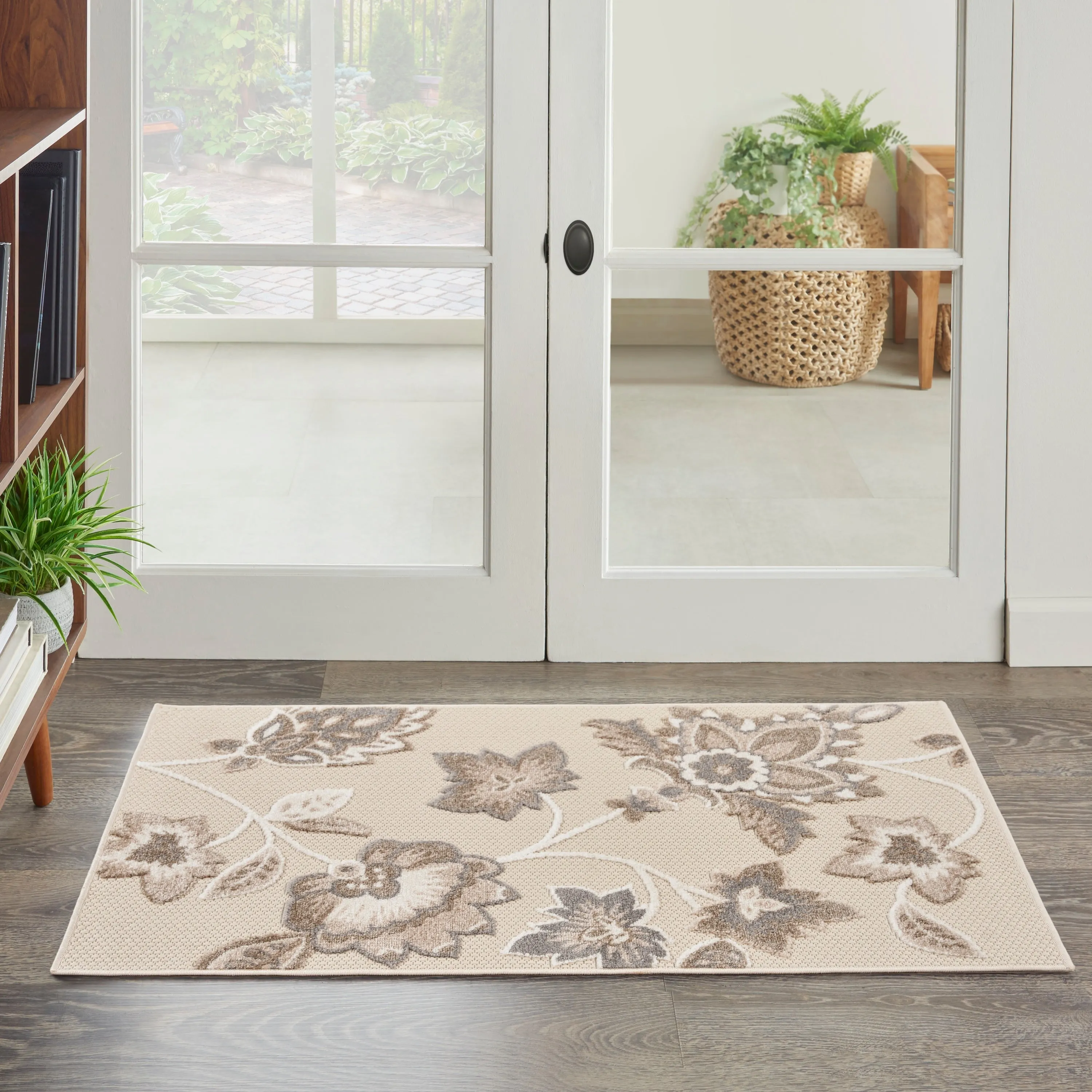 Nourison Aloha Indoor/Outdoor Floral Area Rug