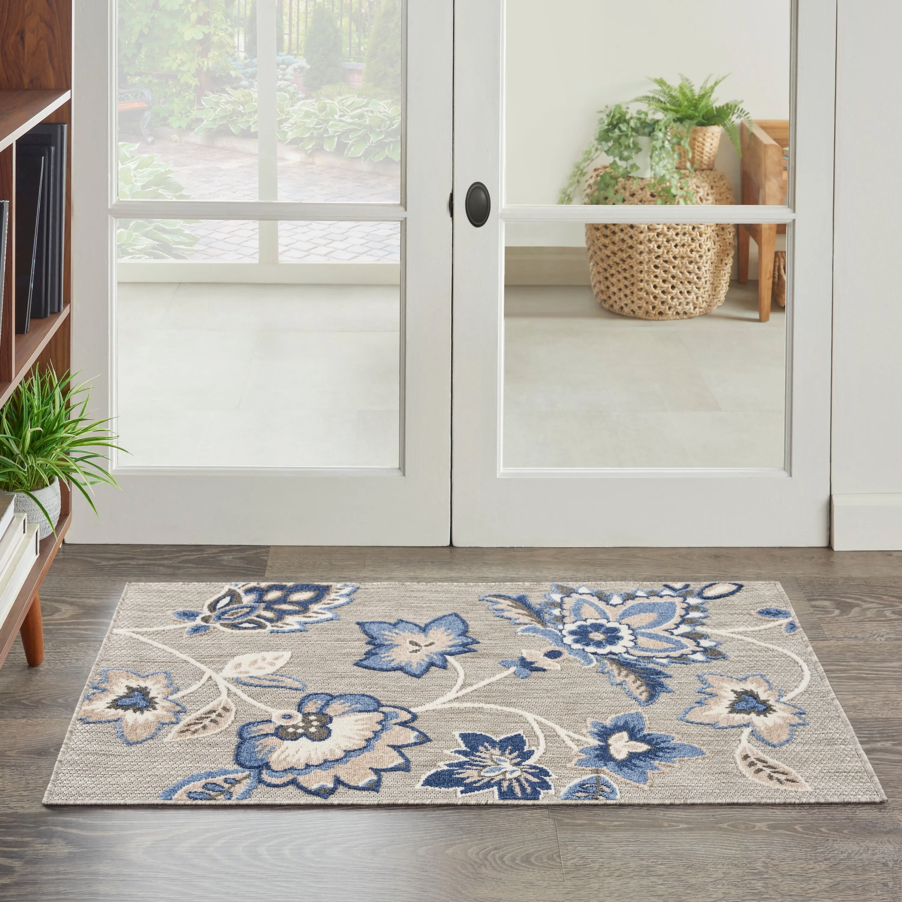 Nourison Aloha Indoor/Outdoor Floral Area Rug