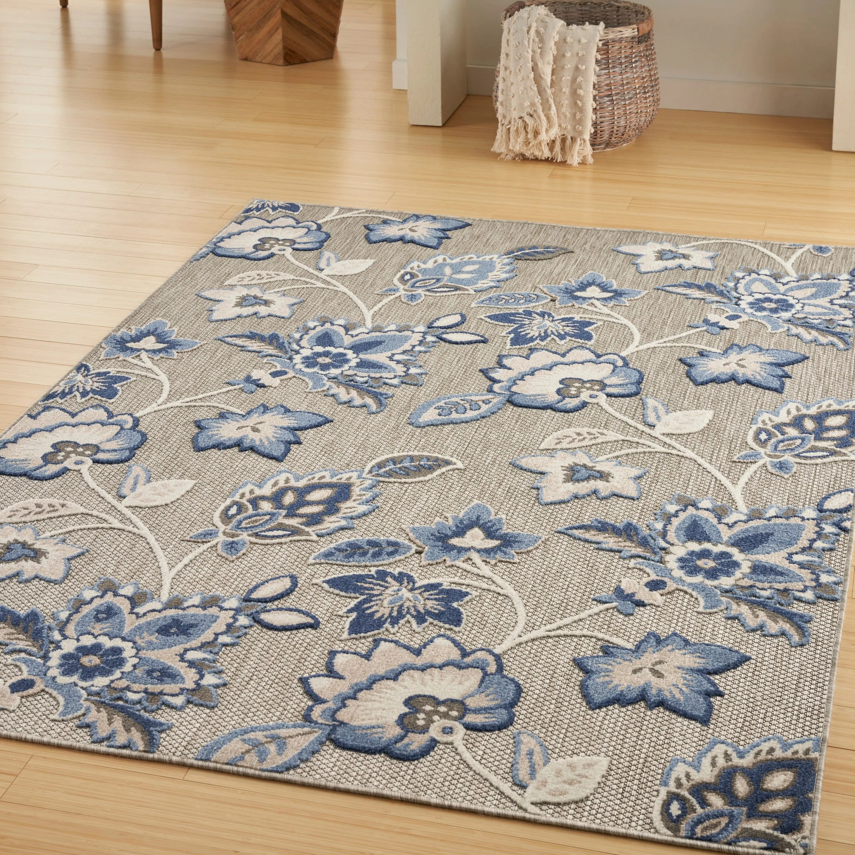 Nourison Aloha Indoor/Outdoor Floral Area Rug