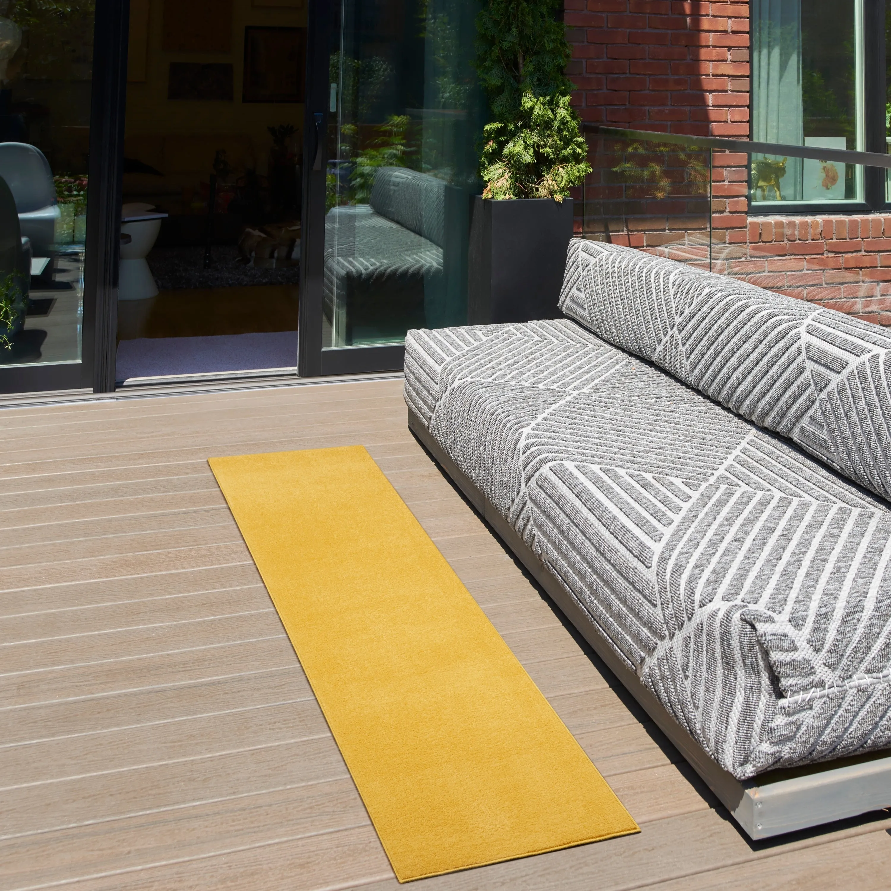 Nourison Essentials Solid Contemporary Indoor/Outdoor Area Rug